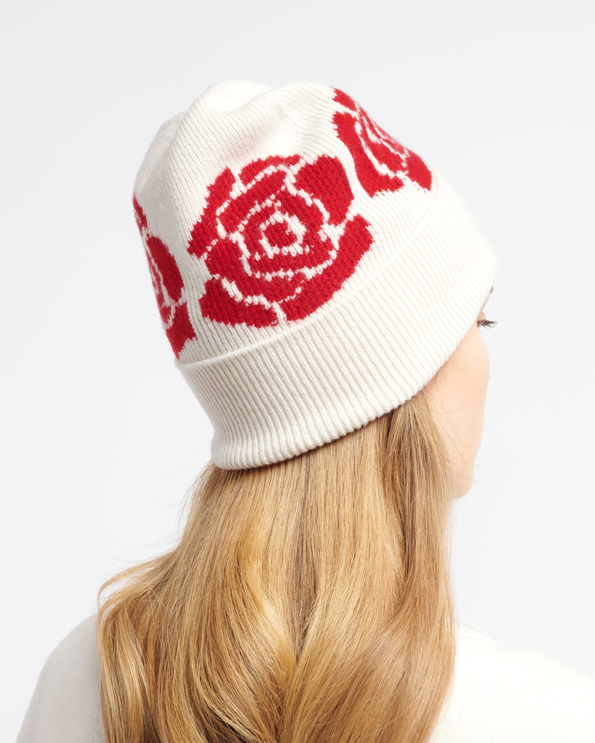 Beanie in cashmere and wool with a rose motif | Barrie - Barrie