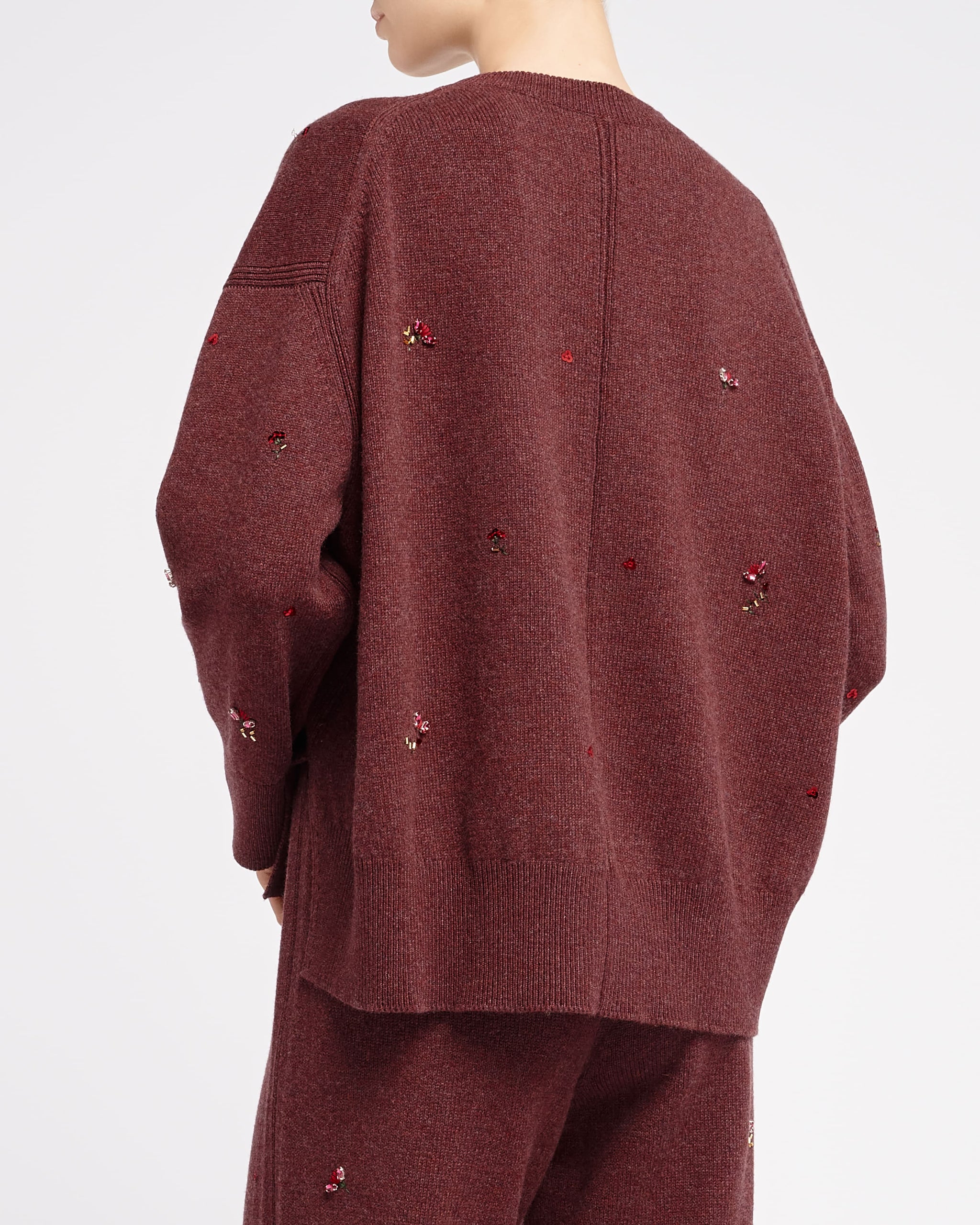 Iconic oversized jumper in cashmere with floral embroidery | Barrie - Barrie