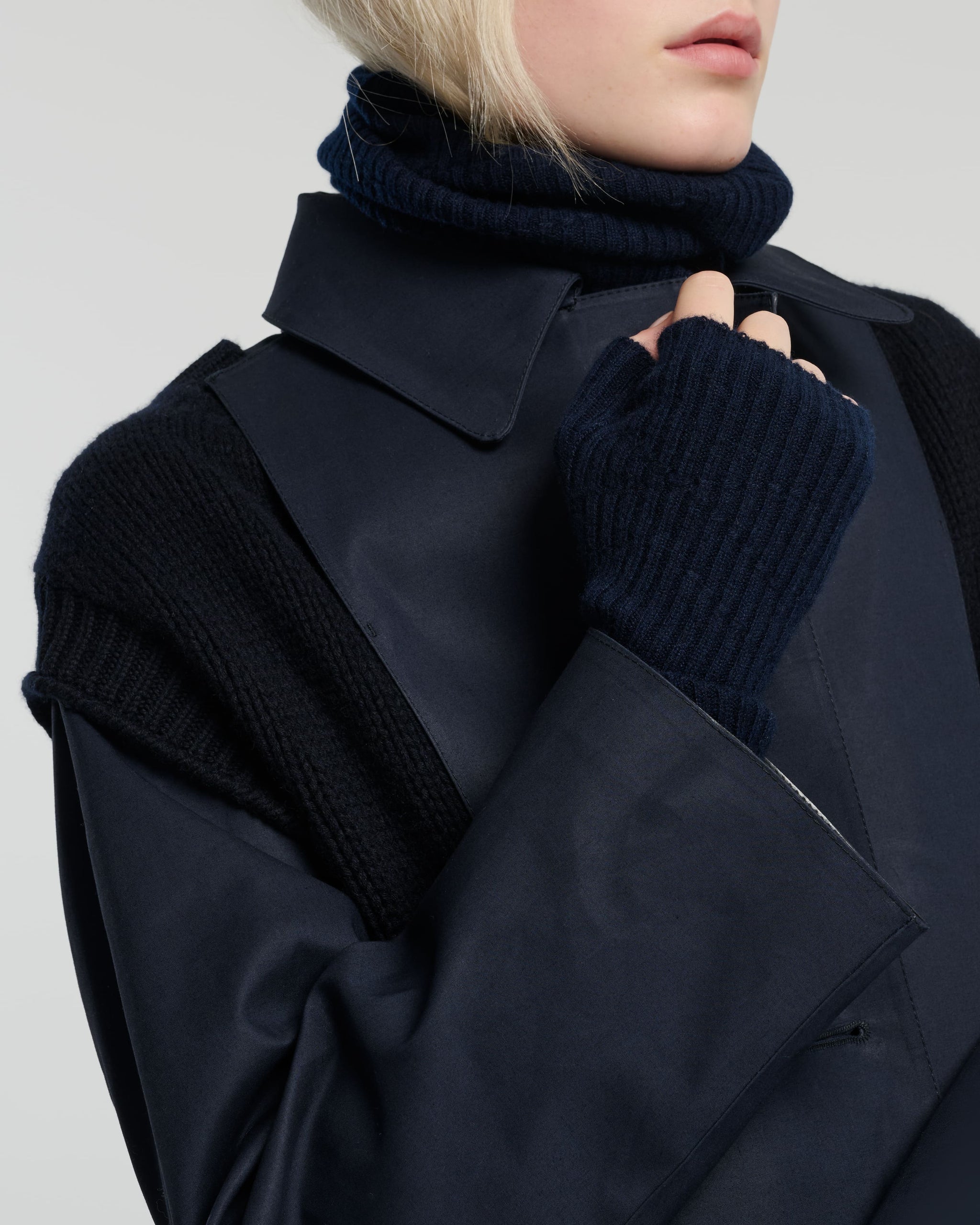 Long cashmere fingerless gloves | Barrie - Barrie