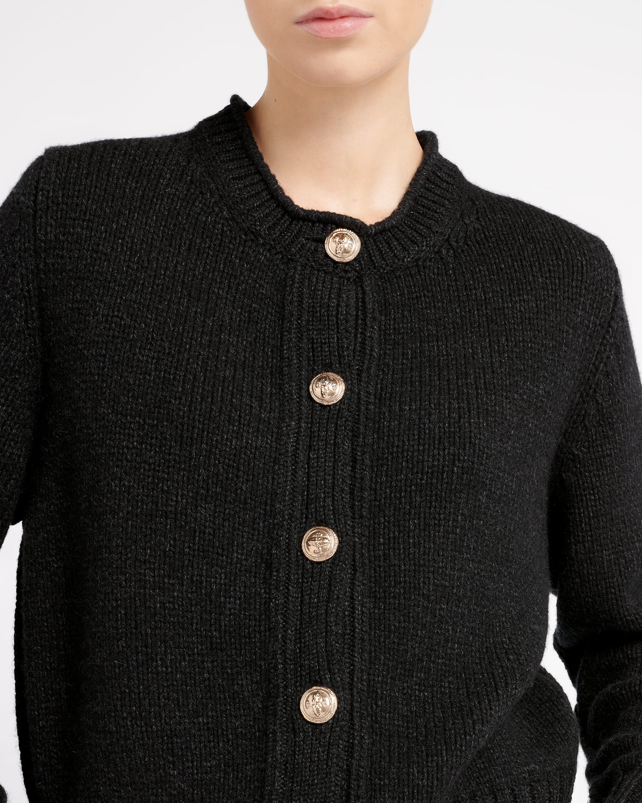 금장 버튼이 있는 두툼한 캐시미어 카디건 | Barrie - Barrie