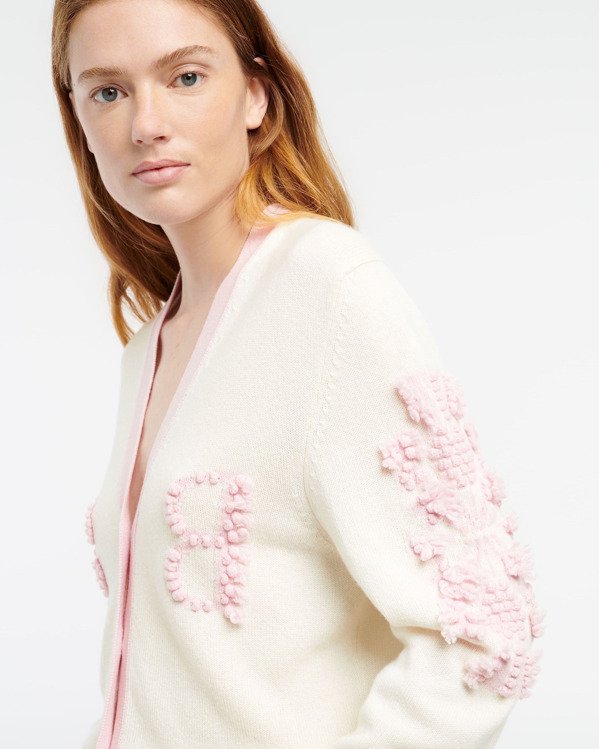 Cashmere B logo V-neck cardigan | Barrie - Barrie