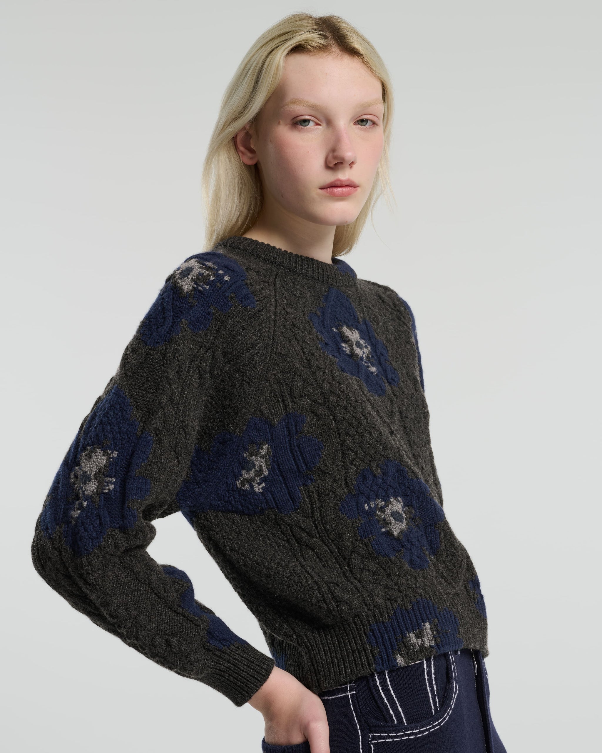 Pull col rond motif fleuri en cachemire | Barrie - Barrie