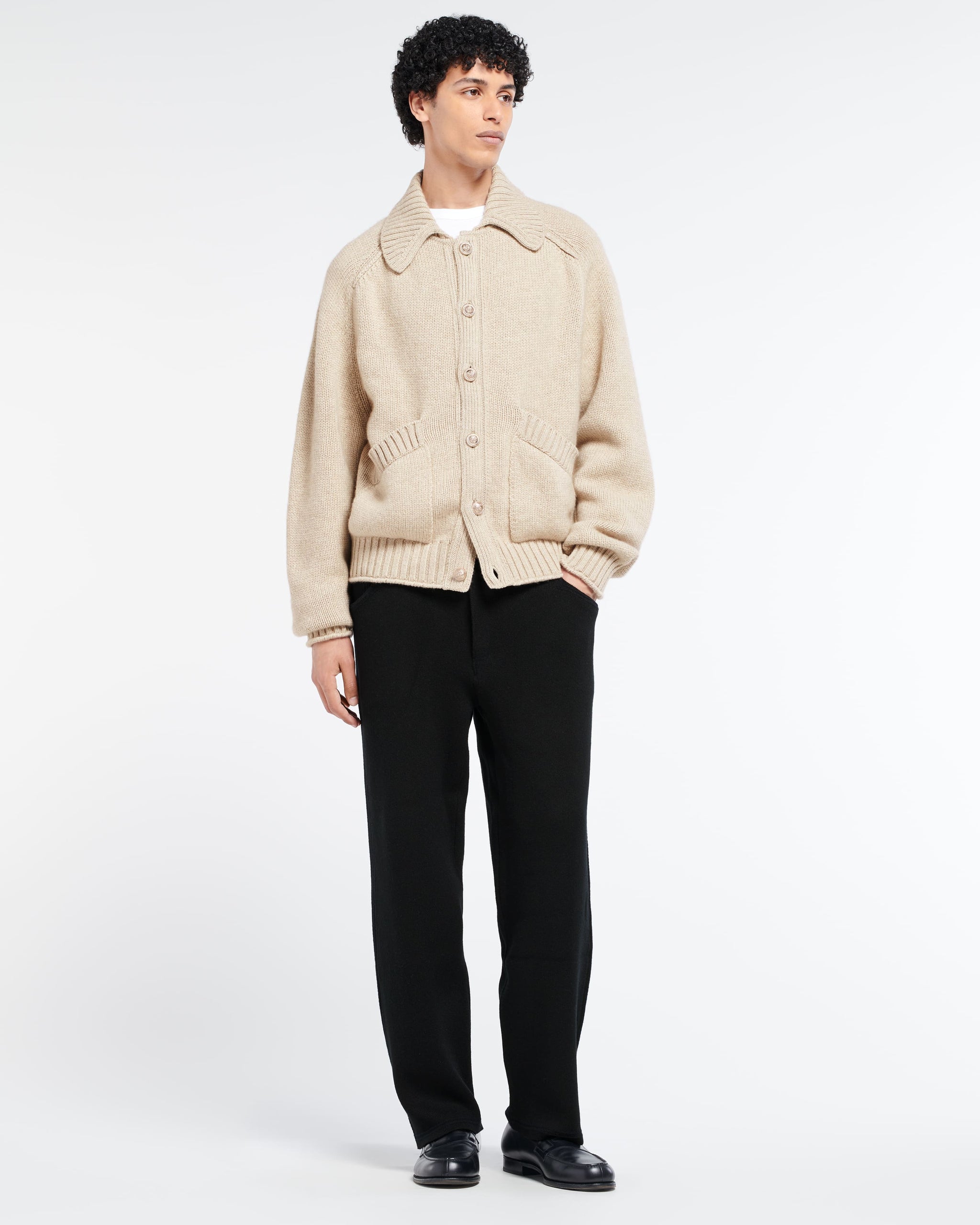 Chunky cashmere cardigan with polo collar and gold buttons | Barrie - Barrie