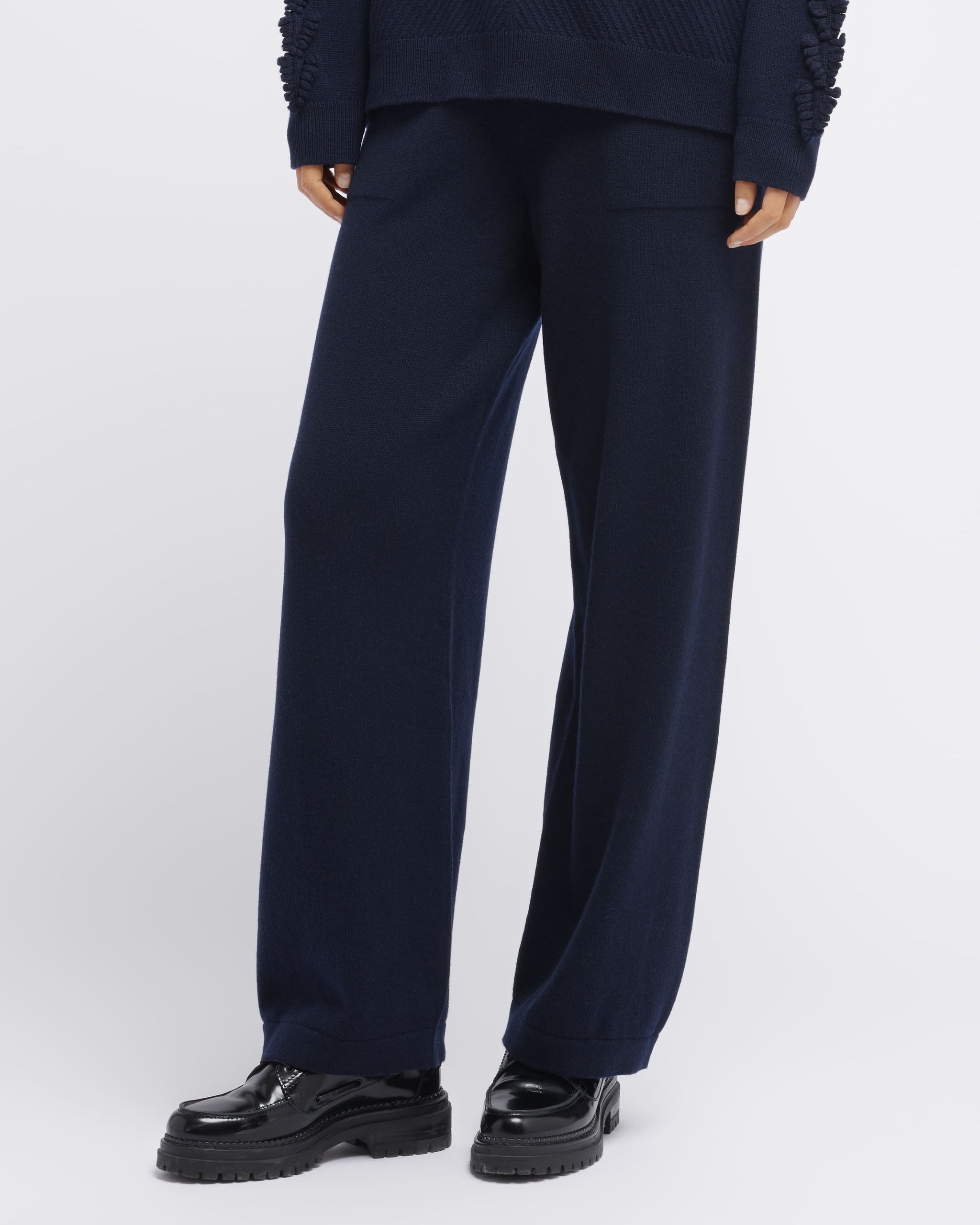 Timeless wide cashmere trousers | Barrie - Barrie