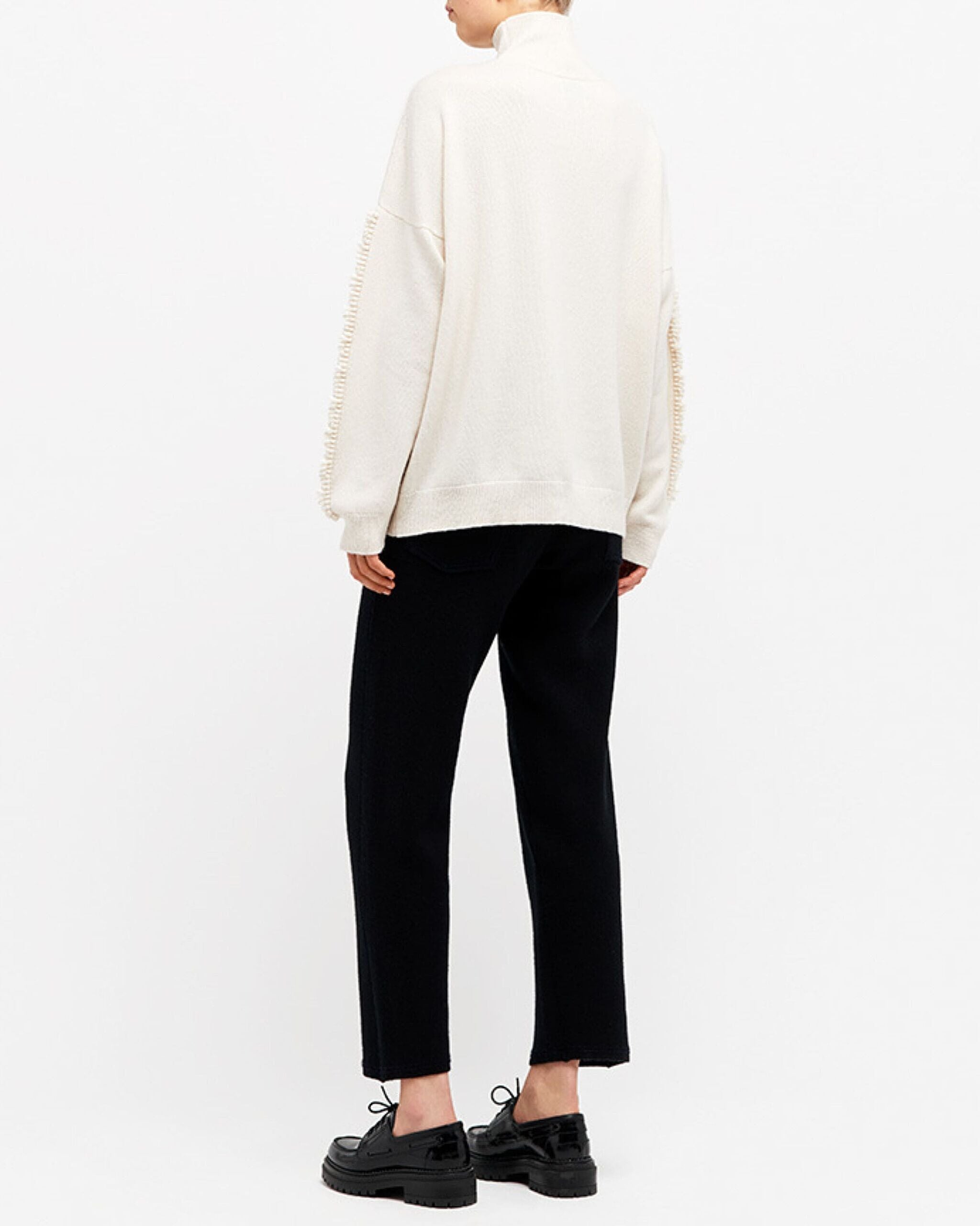 Timeless roll-neck cashmere jumper | Barrie - Barrie