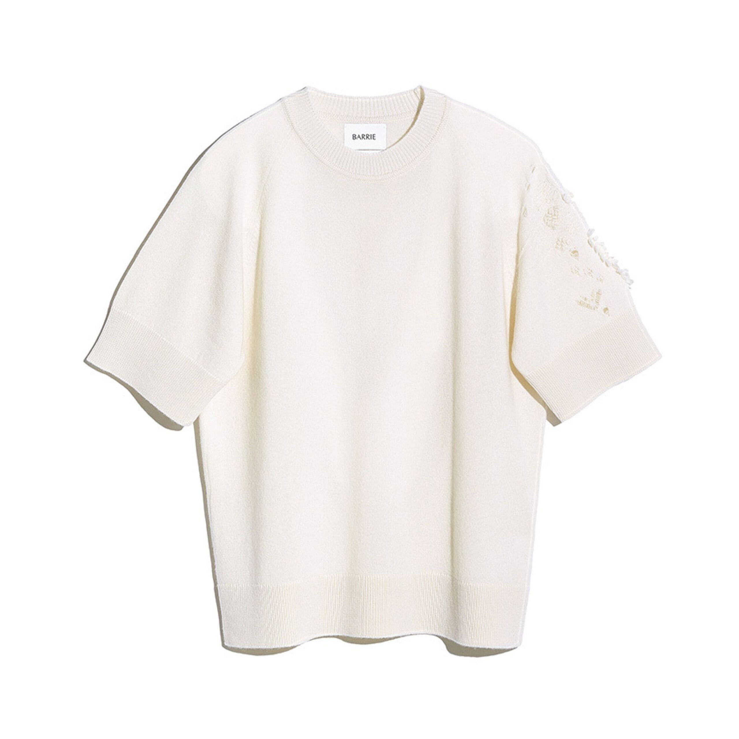 Round-neck cashmere top with 3D detail