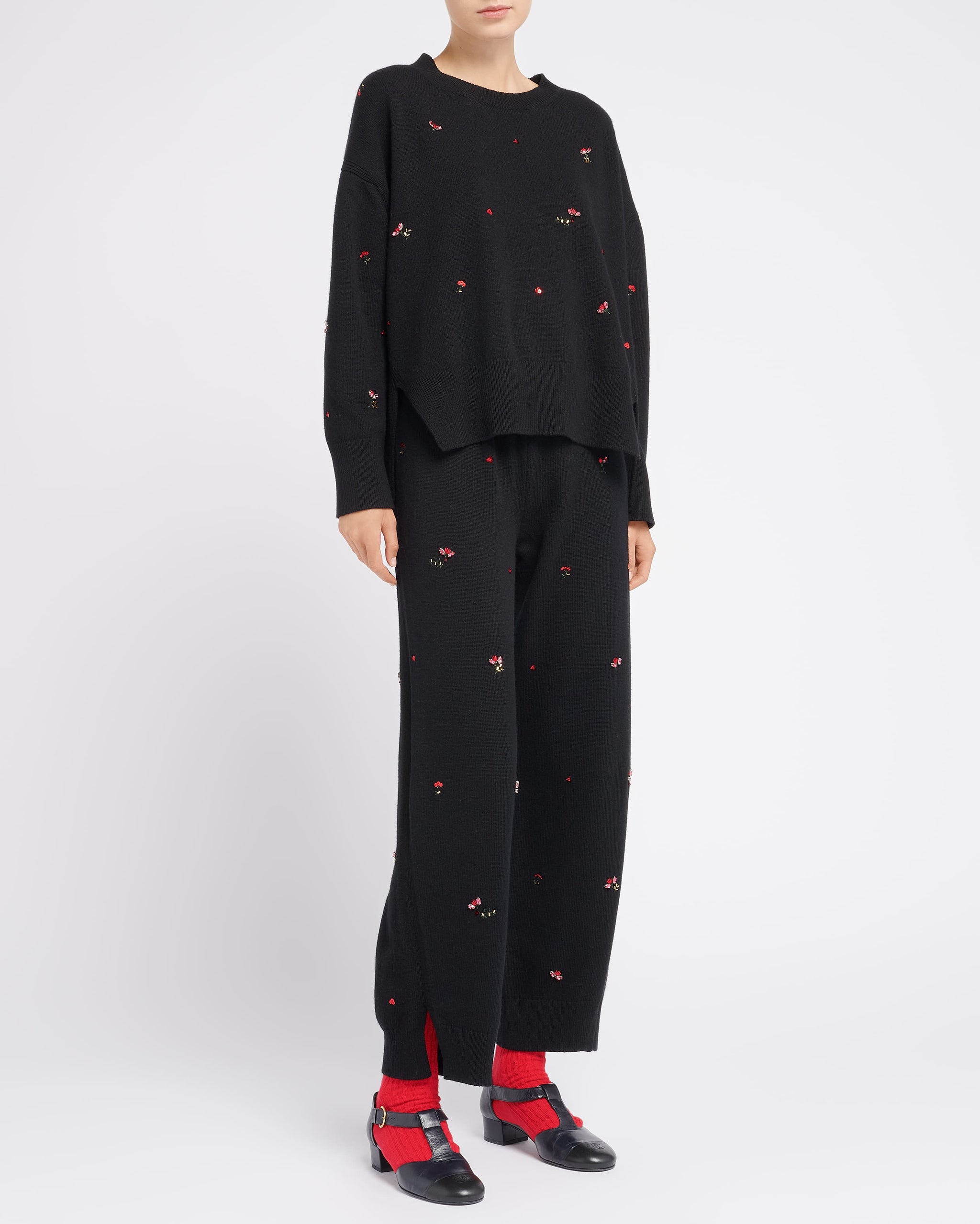 Iconic trousers in cashmere with floral embroidery – Barrie.com