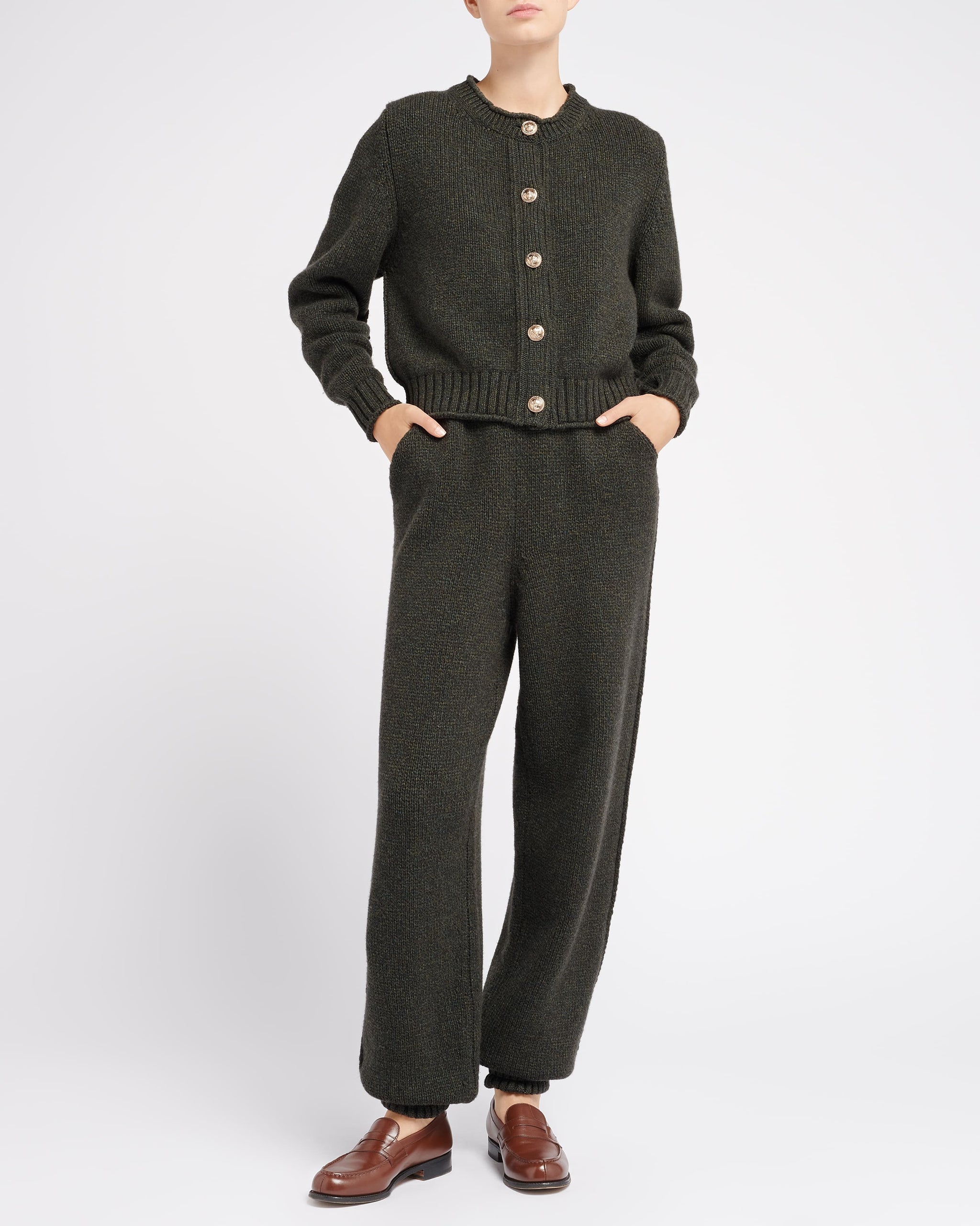 Cardigan in chunky cashmere with gold buttons | Barrie - Barrie