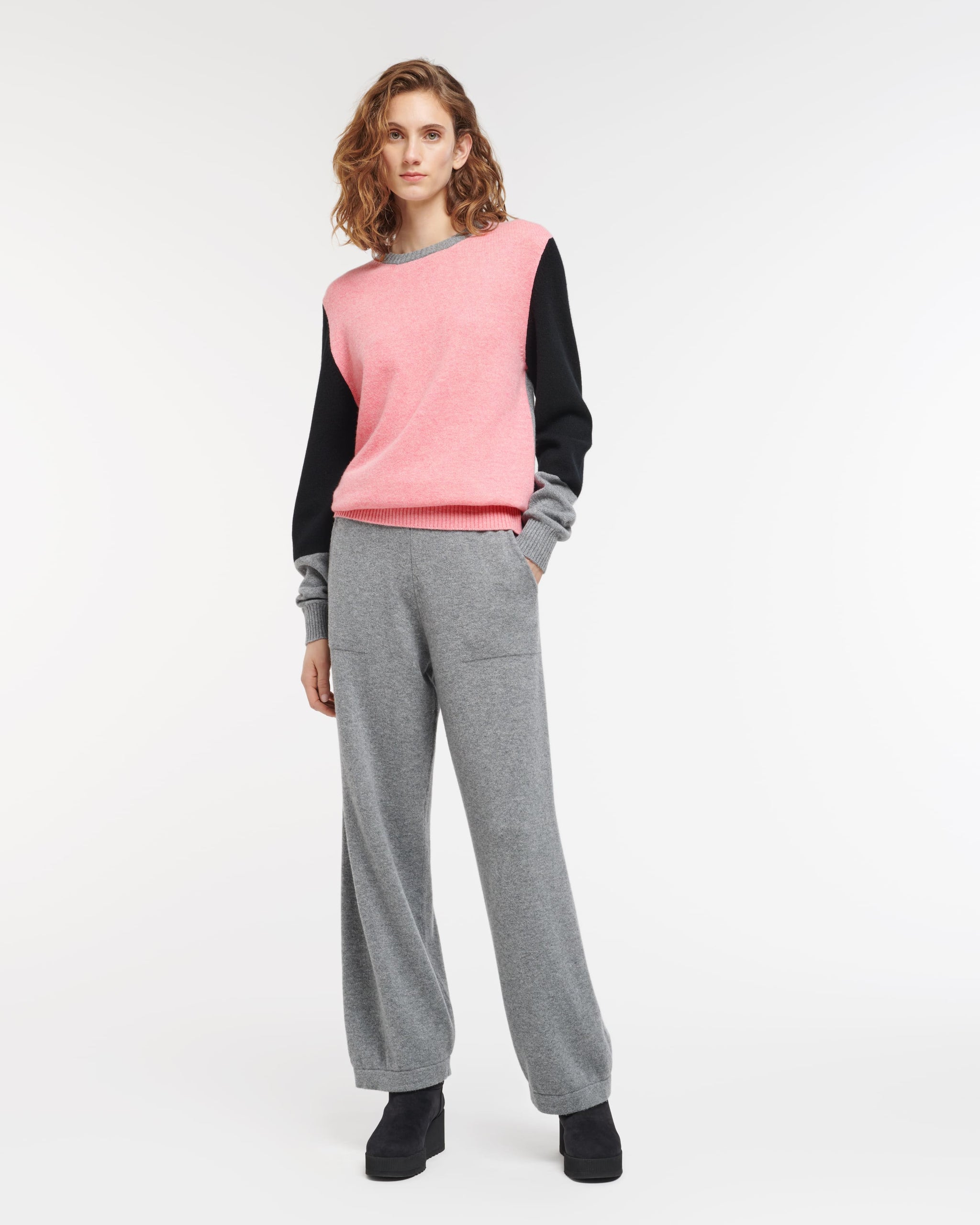 Timeless wide cashmere trousers | Barrie - Barrie