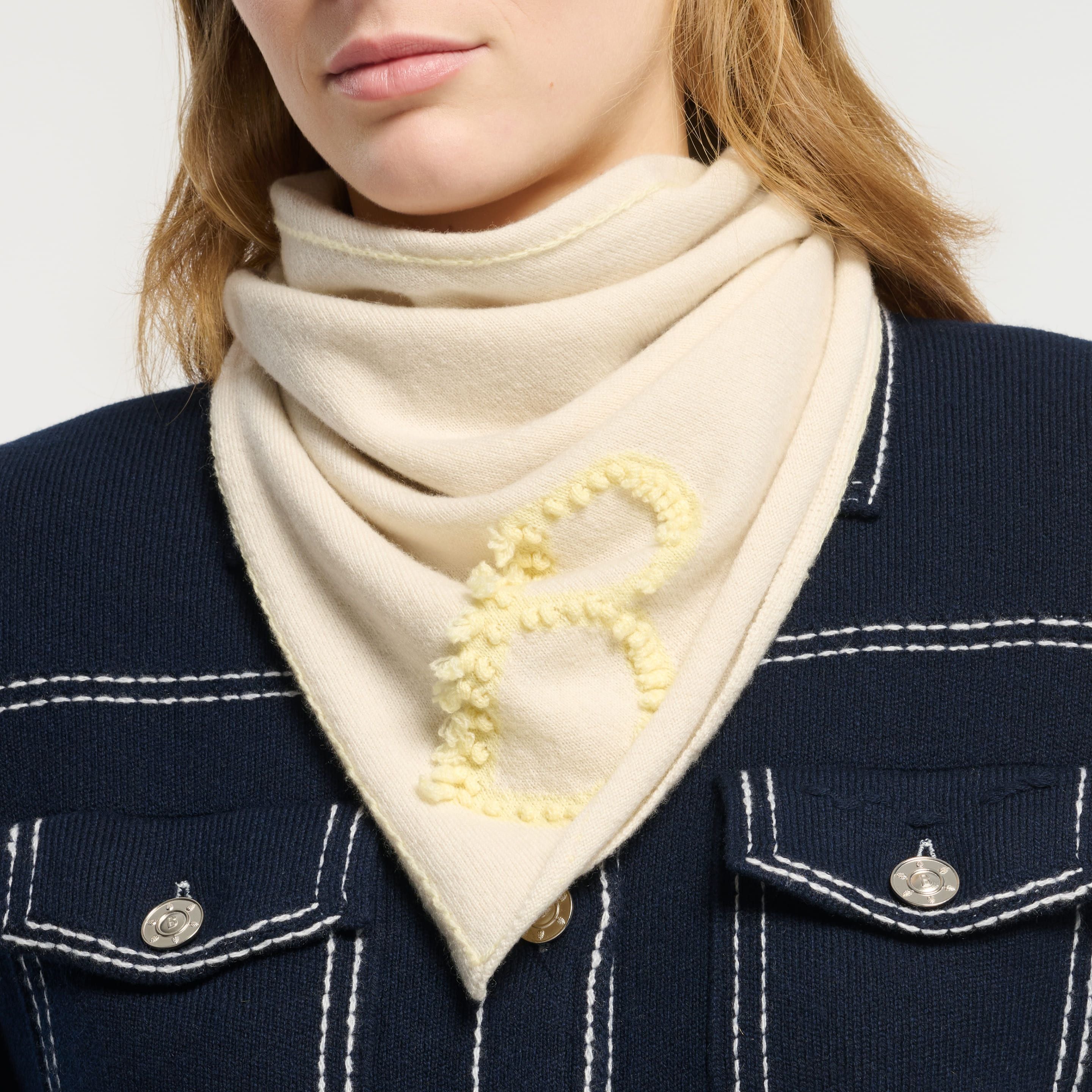 Foulard en cachemire avec détails