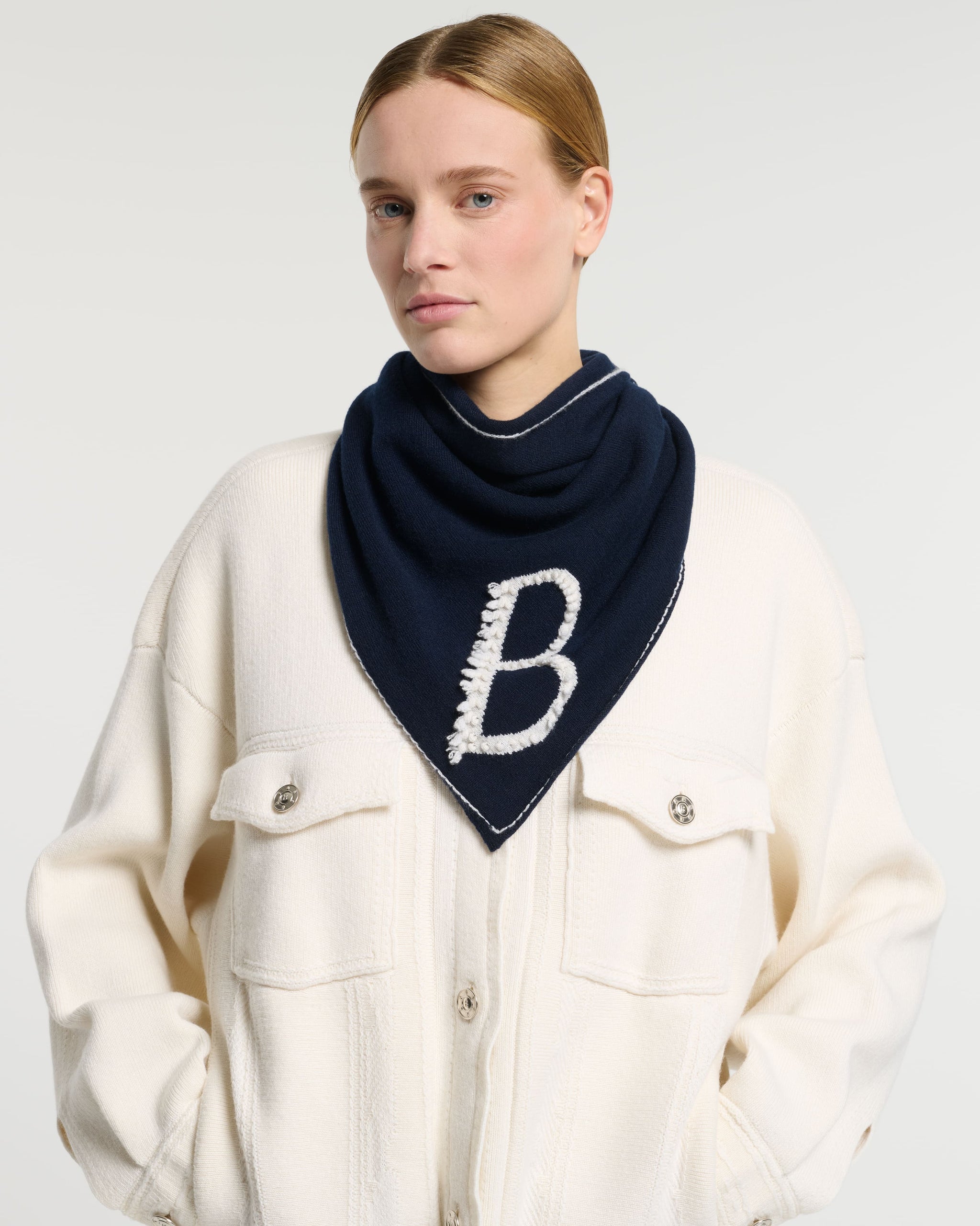 Cashmere scarf with details | Barrie - Barrie