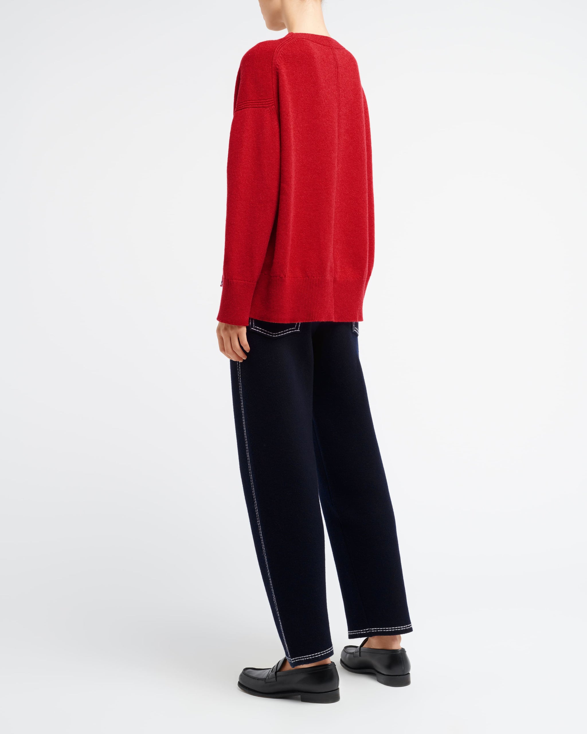 Iconic oversized cashmere jumper | Barrie - Barrie