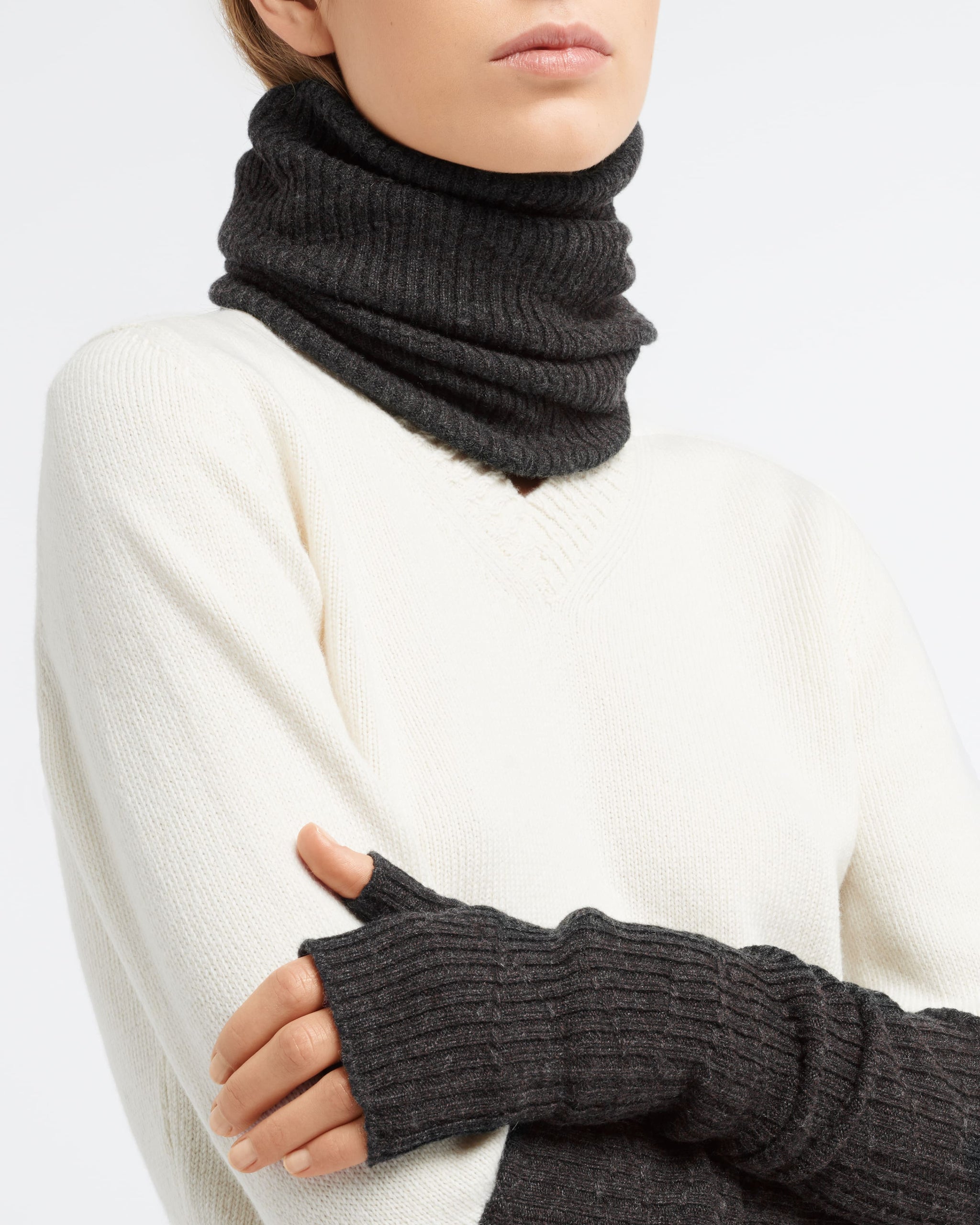 Long cashmere fingerless gloves | Barrie - Barrie