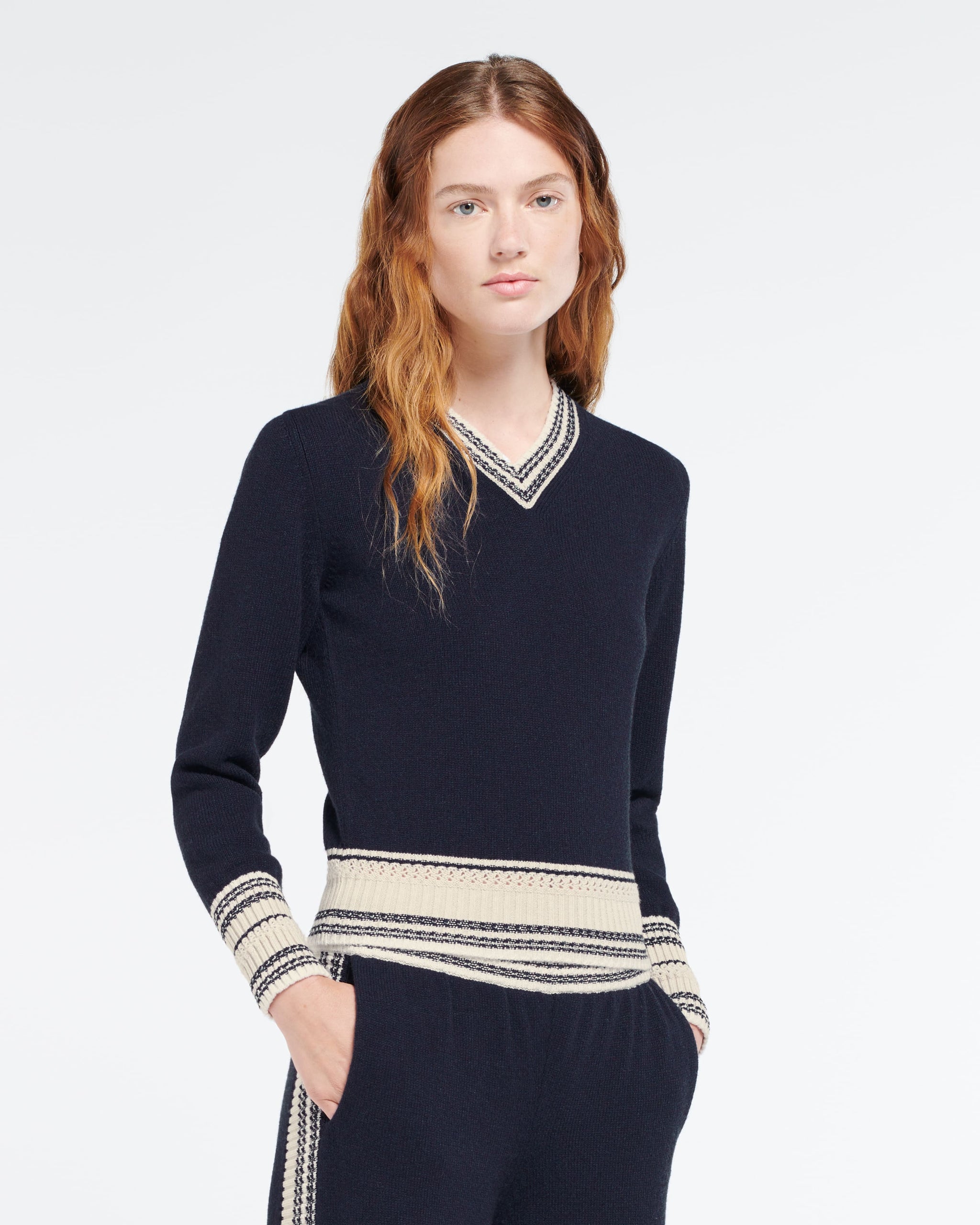 Cashmere V-neck jumper | Barrie - Barrie