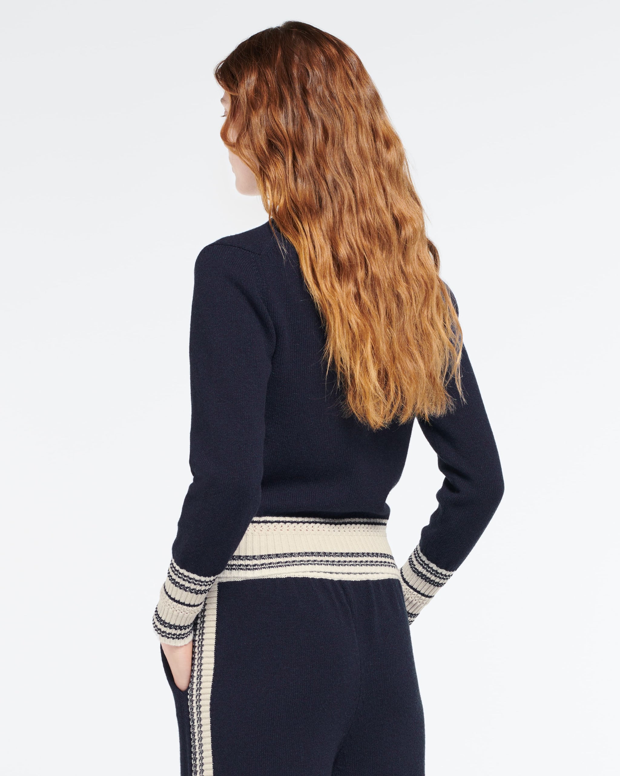 Cashmere V-neck jumper | Barrie - Barrie