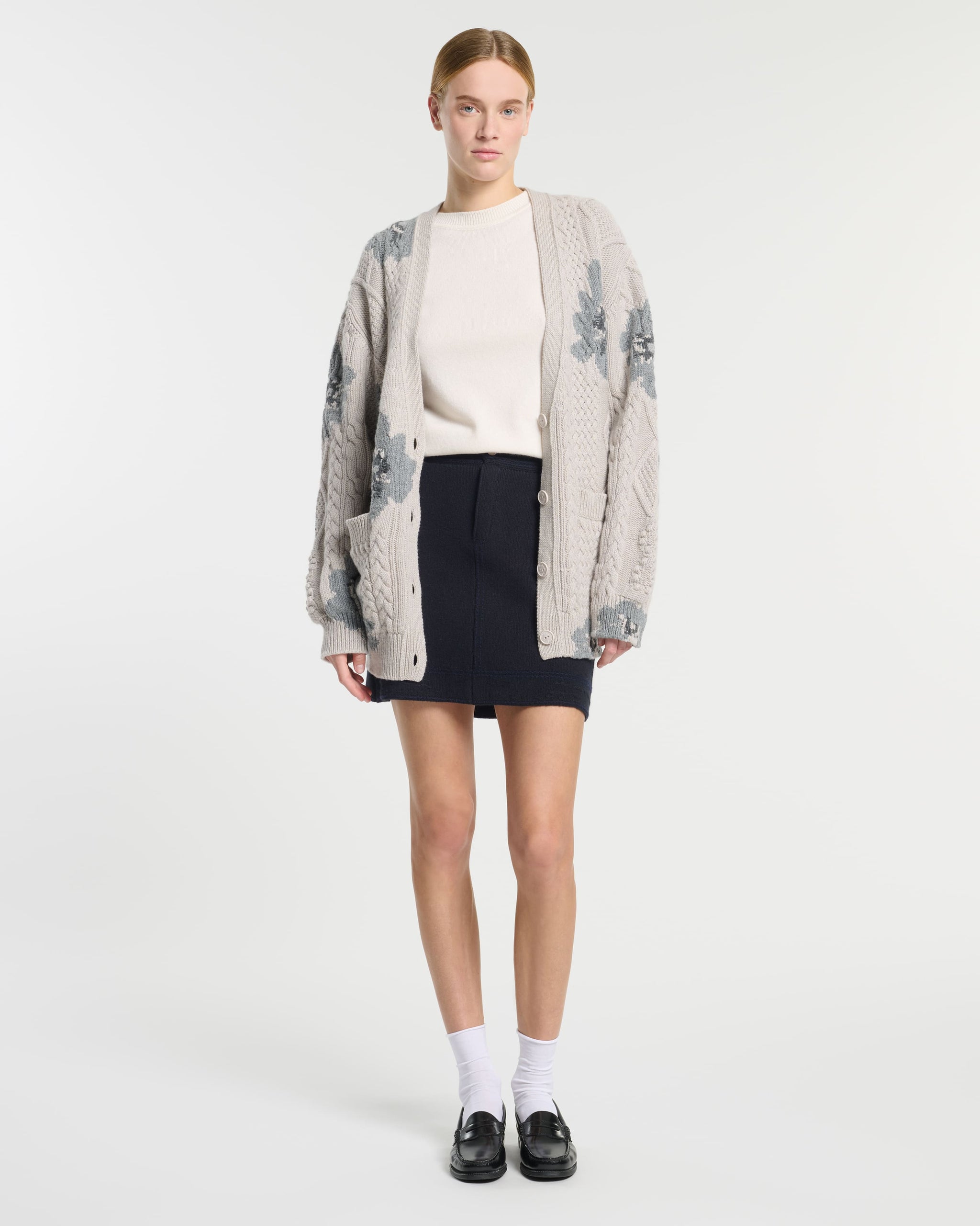 Cardigan col V motif fleuri en cachemire | Barrie - Barrie