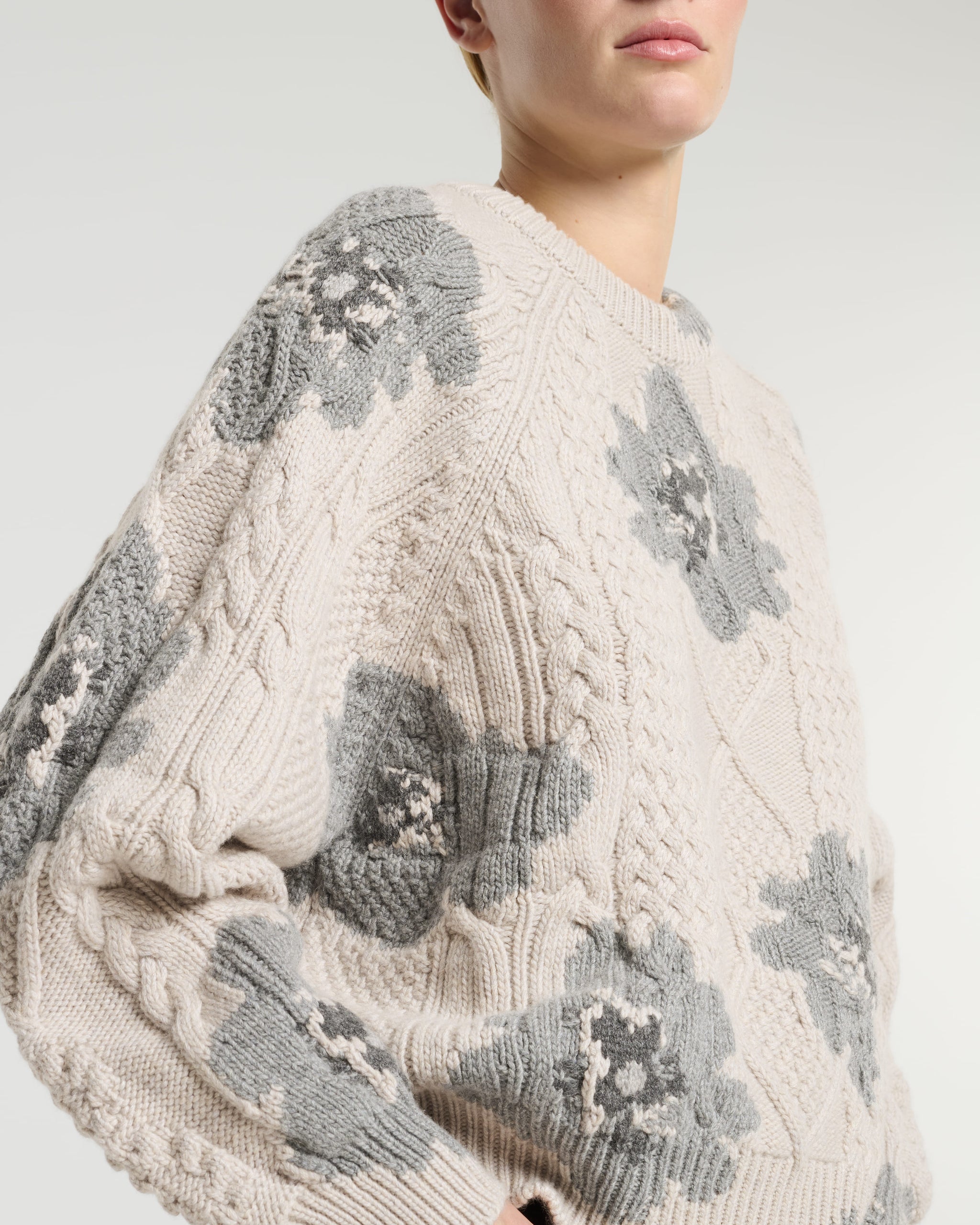 Pull col rond motif fleuri en cachemire | Barrie - Barrie