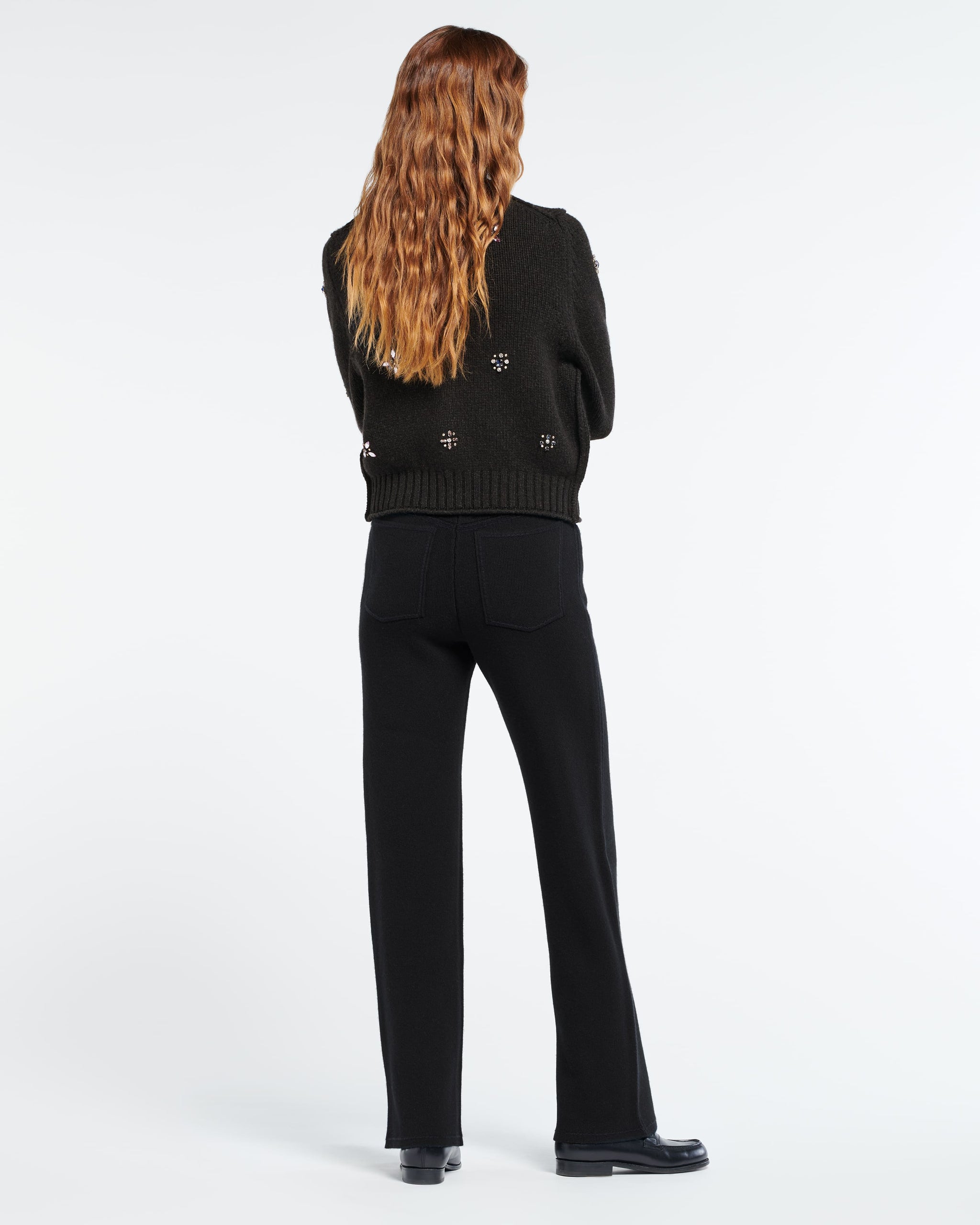 Chunky cashmere cardigan with gold buttons with embroidery | Barrie - Barrie