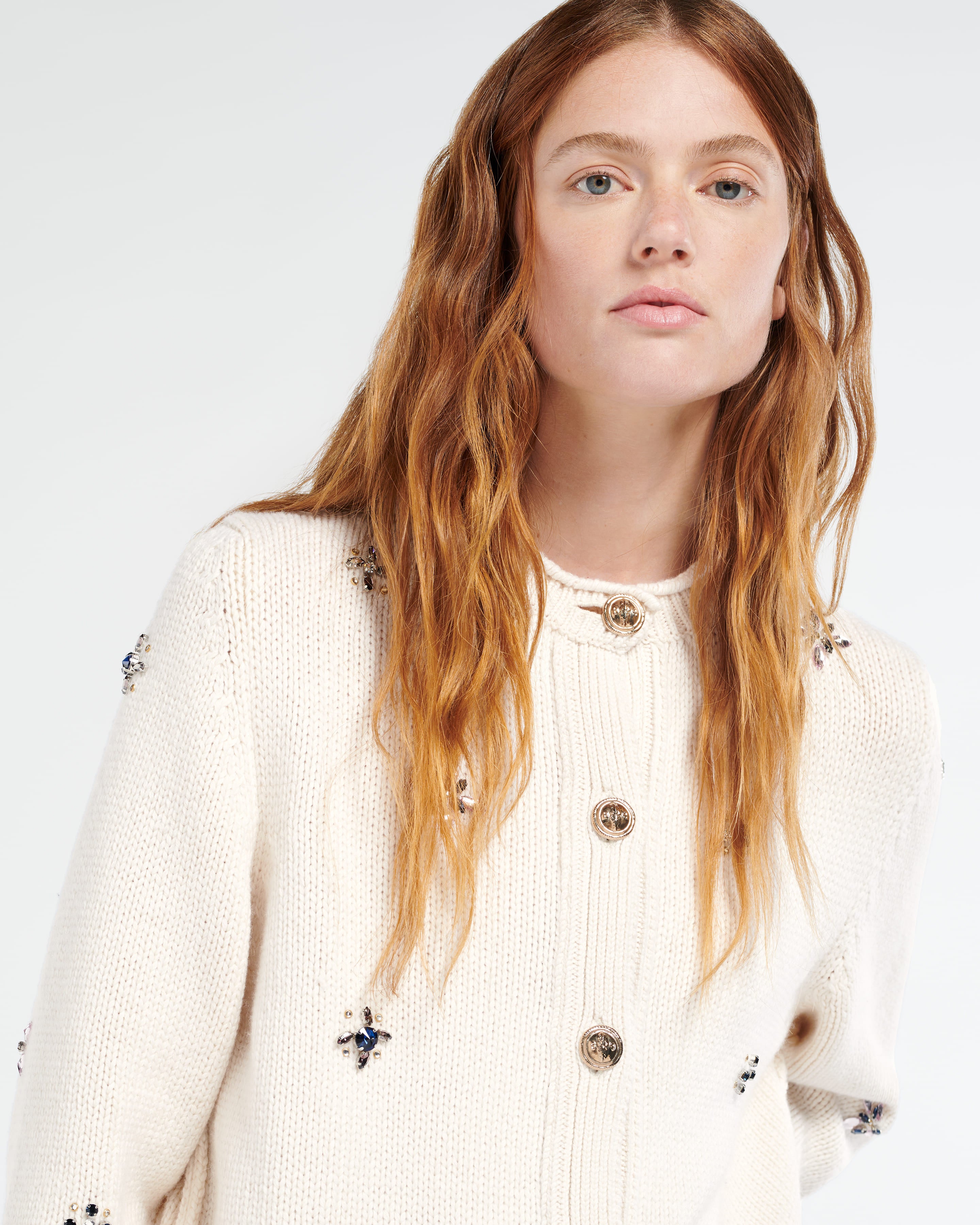 Chunky cashmere cardigan with gold buttons with embroidery Barrie
