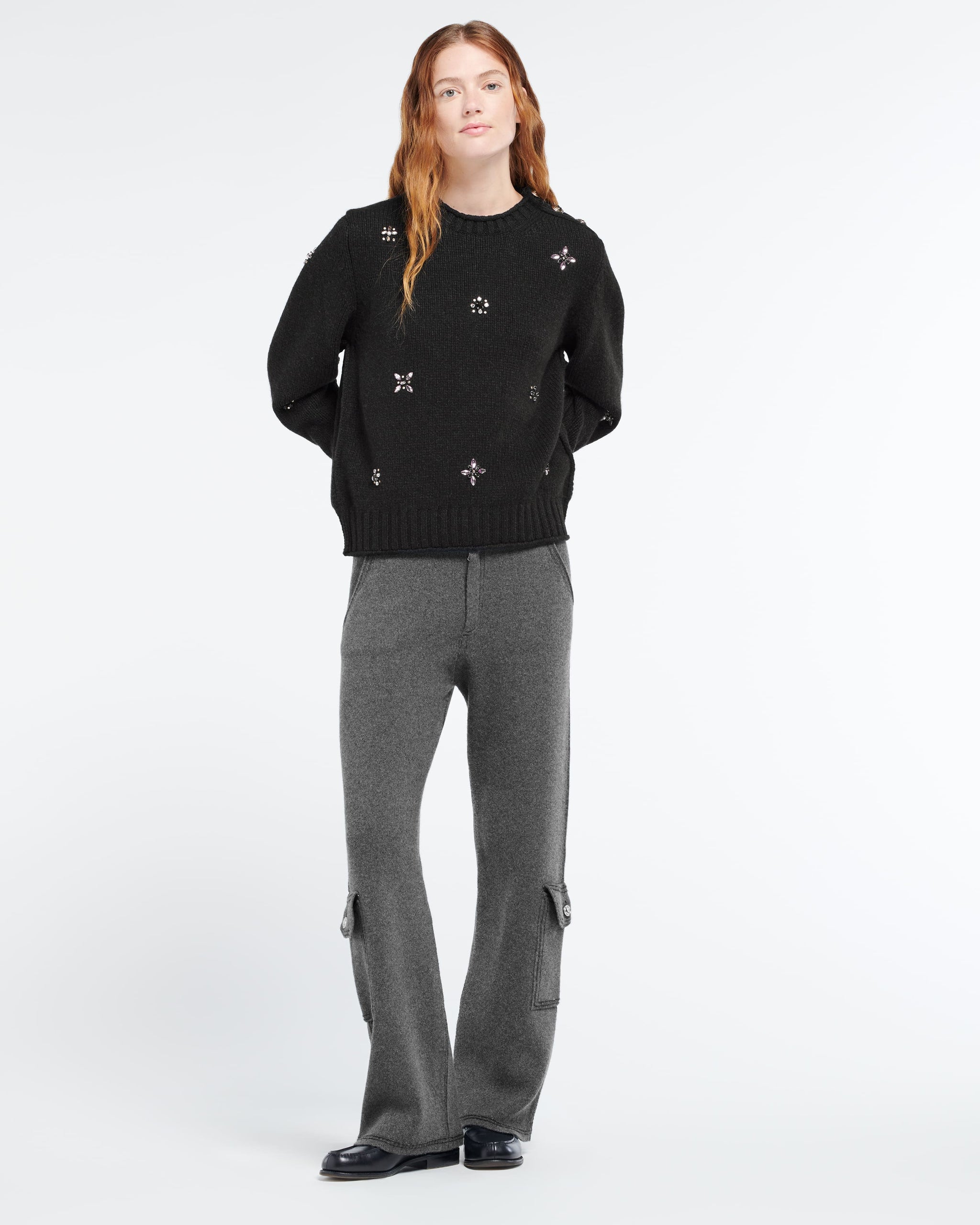 Pull épais en cachemire à broderies et boutons dorés | Barrie - Barrie