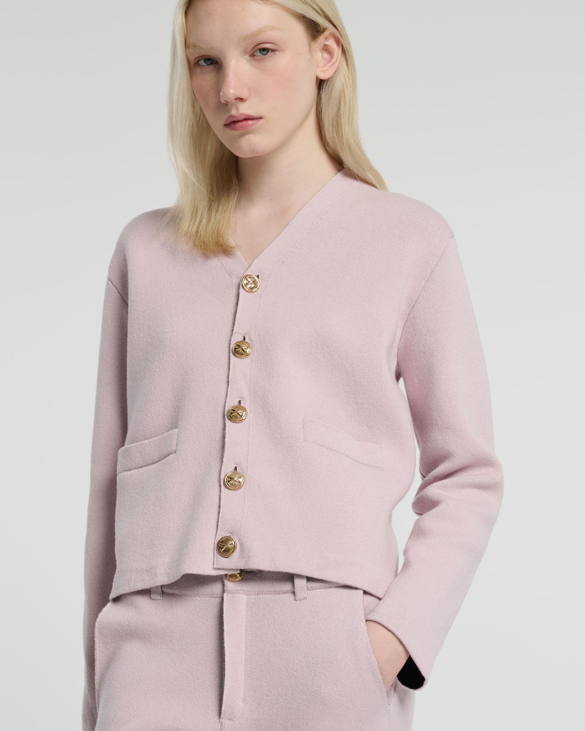 V-neck cardigan in cashmere and wool | Barrie - Barrie