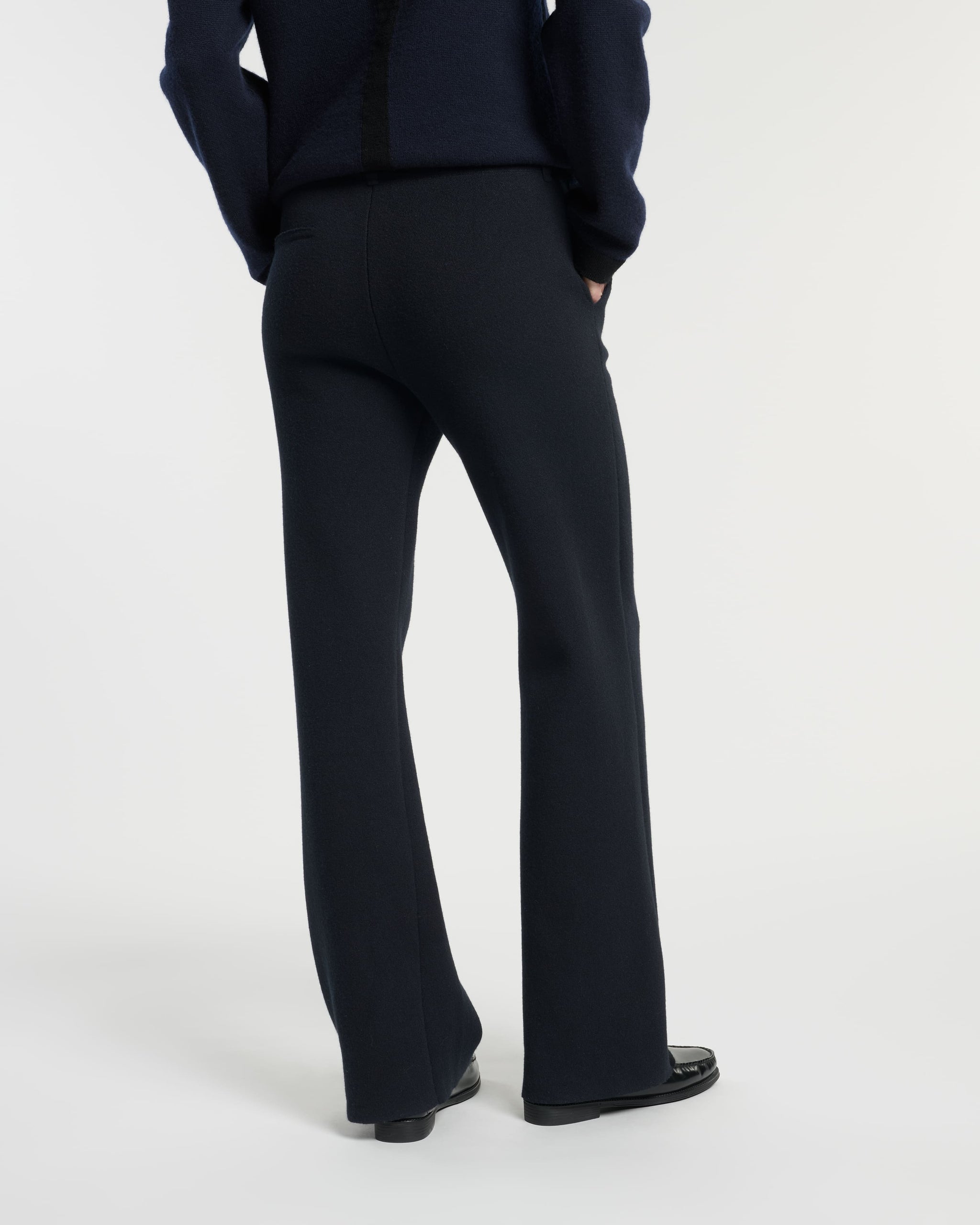 캐시미어 소재 두툼한 팬츠 | Barrie - Barrie