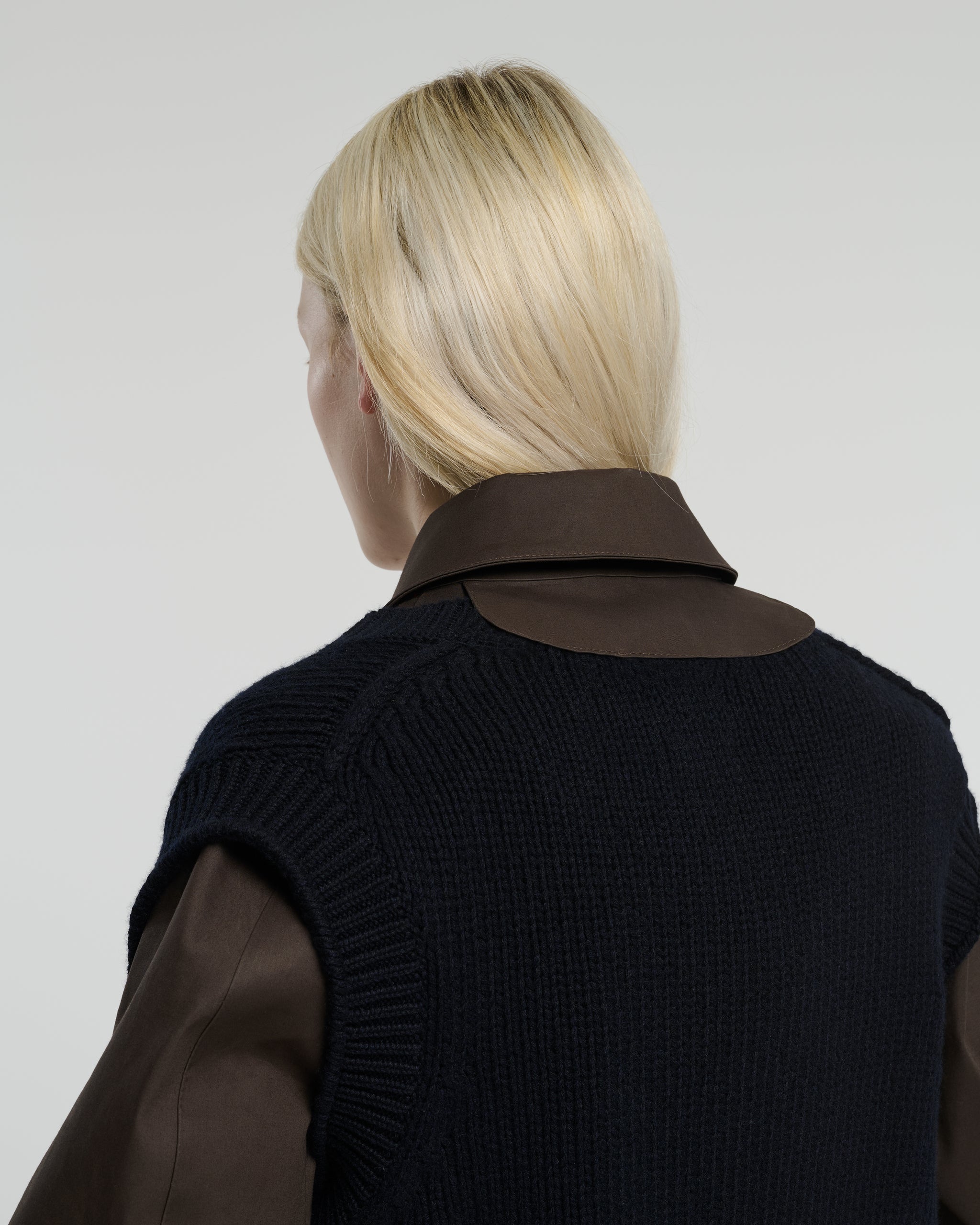 Short raincoat with layered cashmere waistcoat | Barrie - Barrie