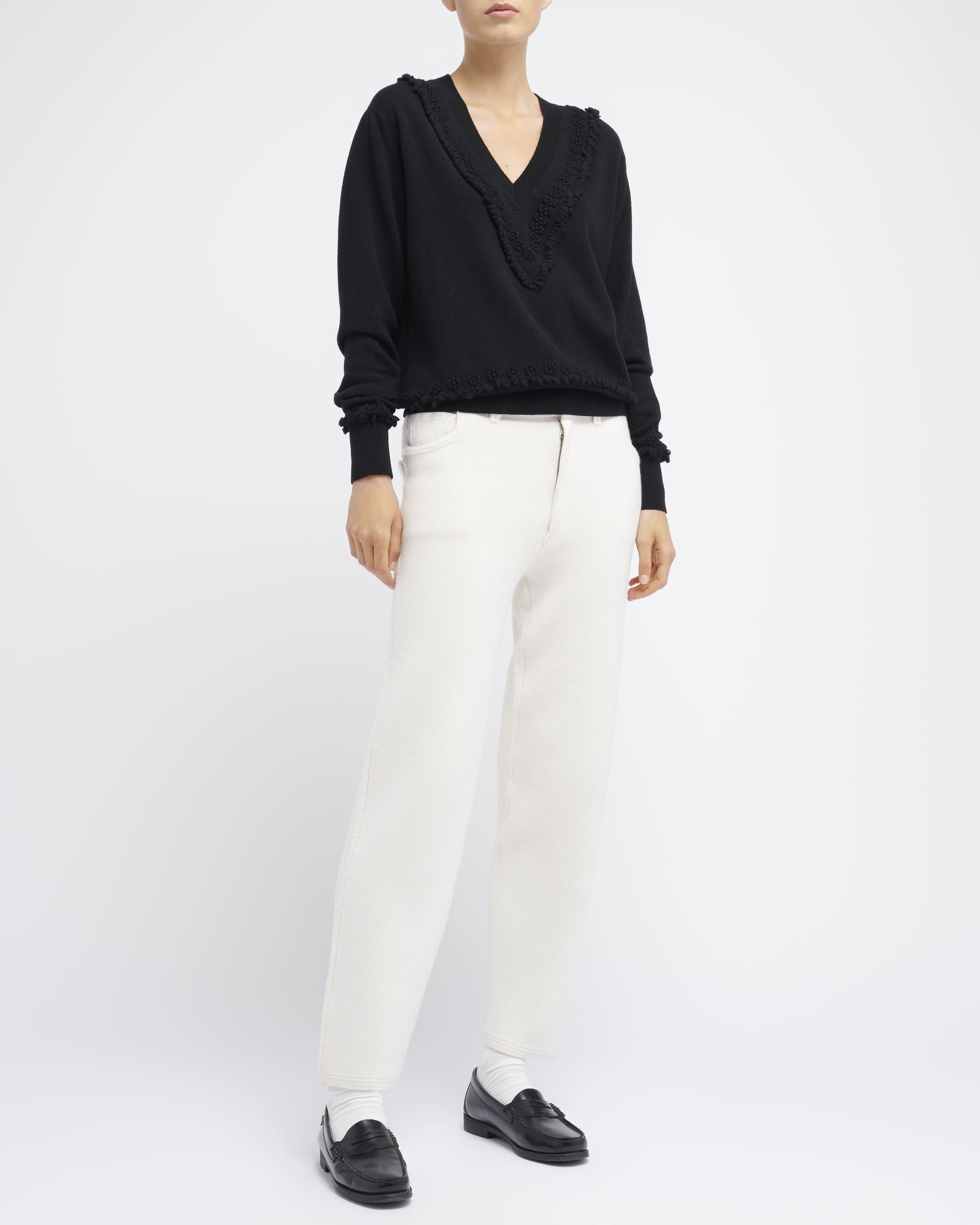 Timeless V-neck cashmere jumper | Barrie - Barrie
