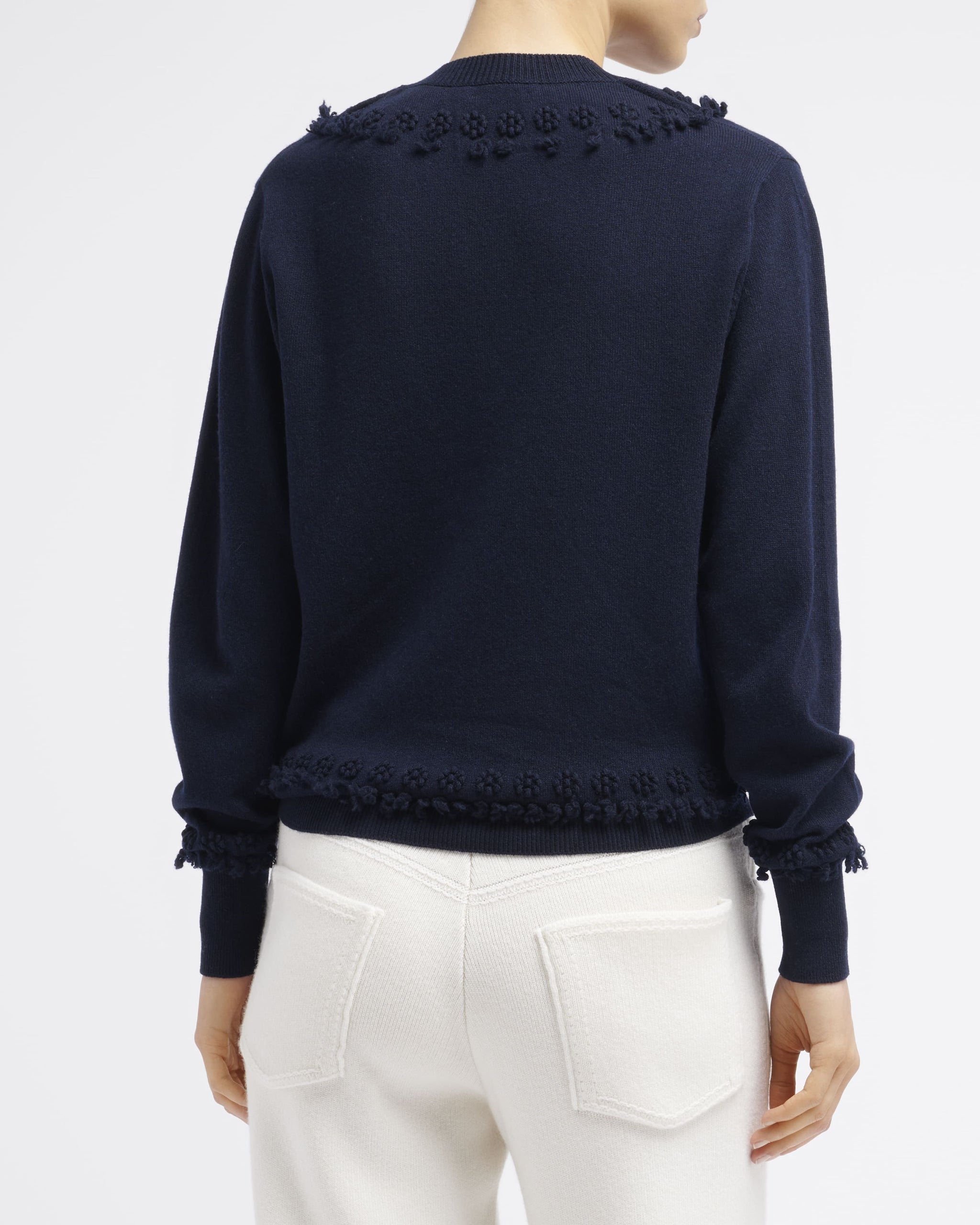 Timeless V-neck cashmere jumper | Barrie - Barrie