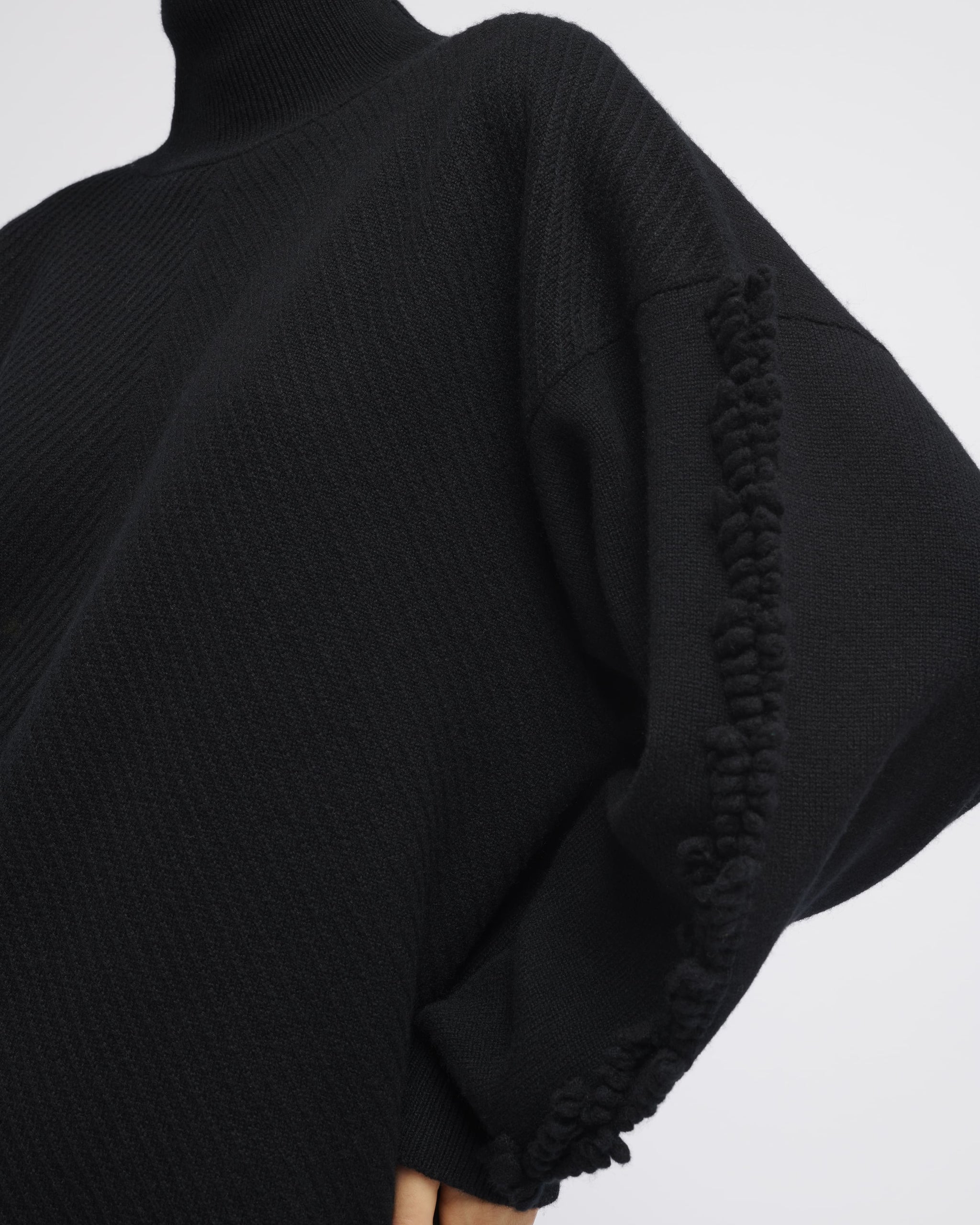 Timeless roll-neck cashmere jumper | Barrie - Barrie