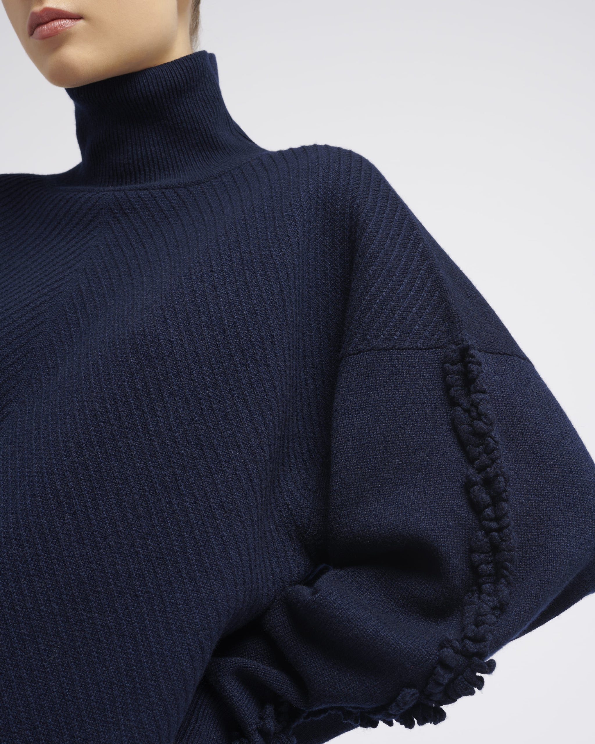 Timeless roll-neck cashmere jumper | Barrie - Barrie