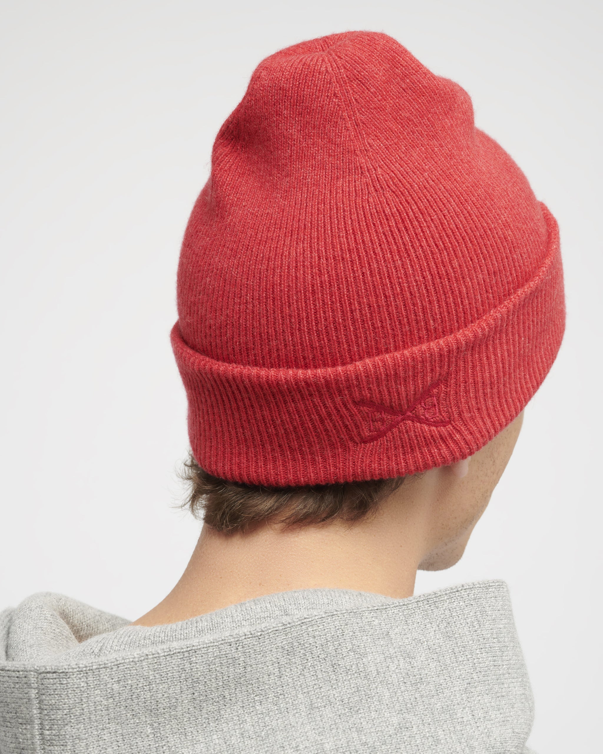 Cashmere beanie with embroidered Barrie logo | Barrie - Barrie