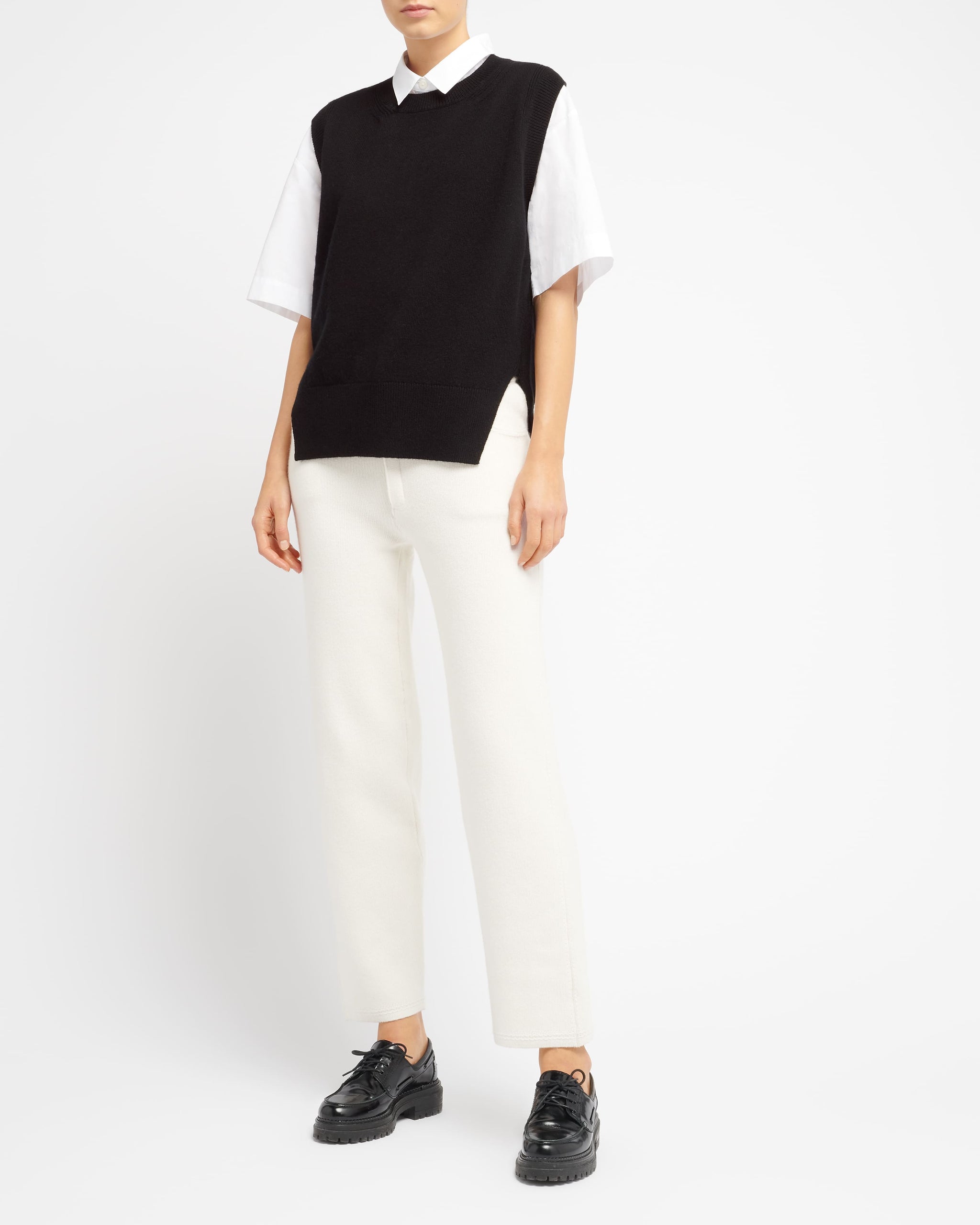 Iconic sleeveless cashmere jumper | Barrie - Barrie