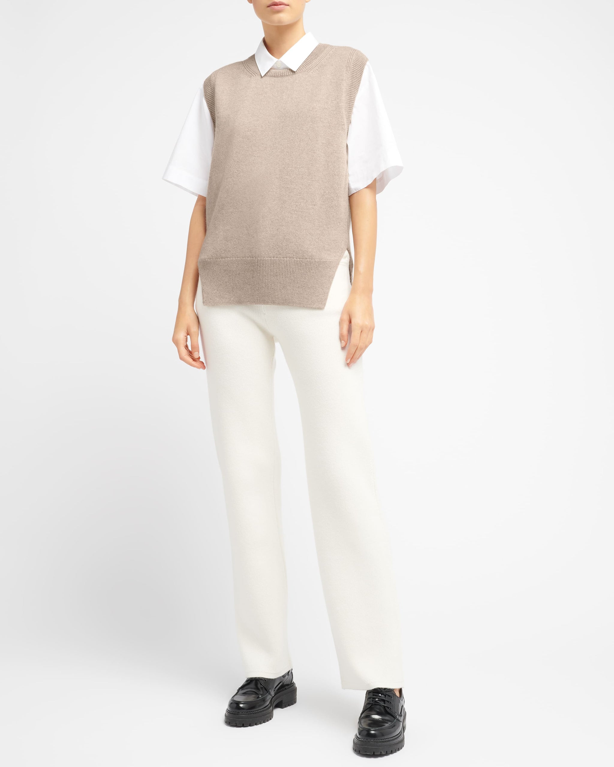 Iconic sleeveless cashmere jumper | Barrie - Barrie