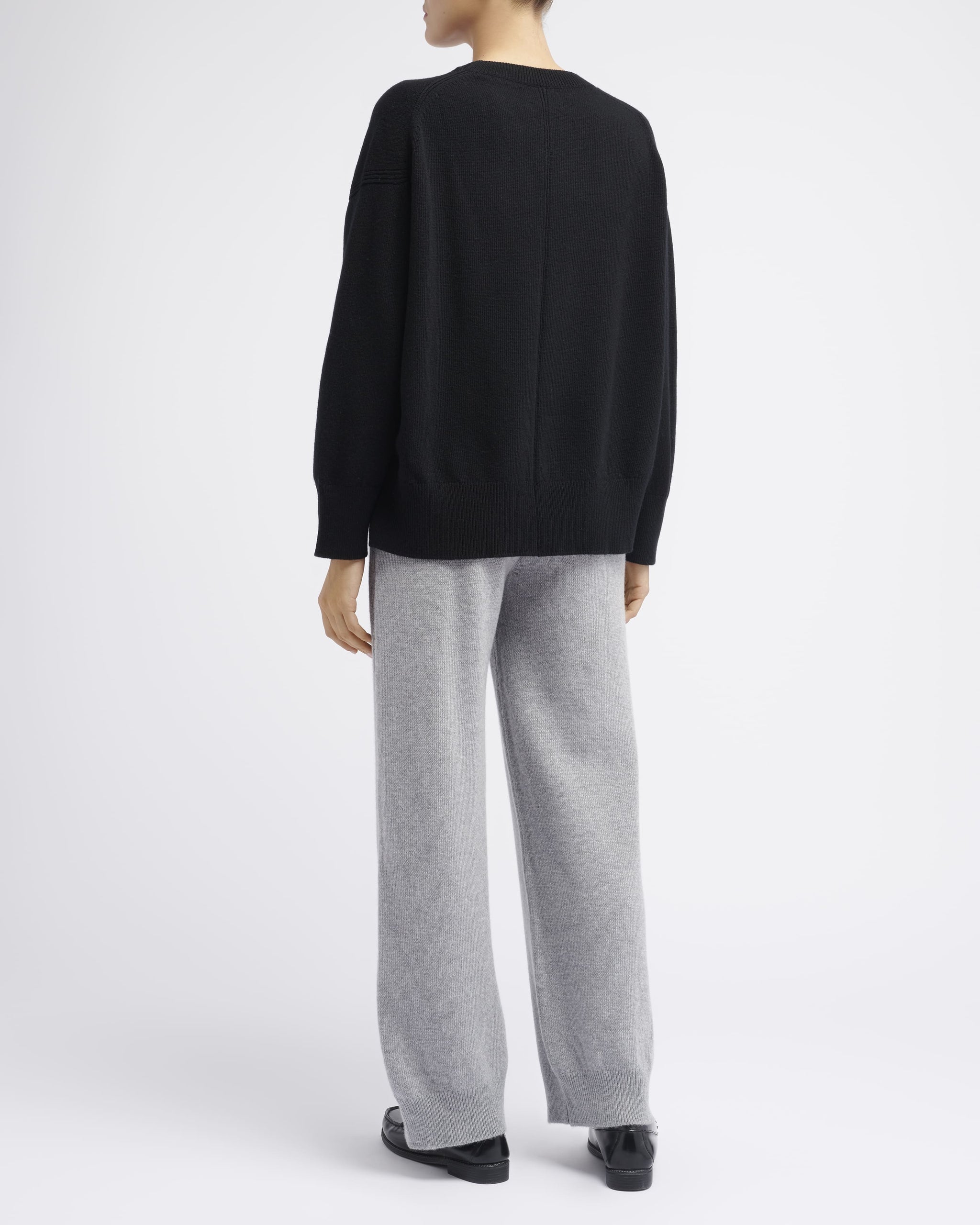 캐시미어 오버사이즈 라운드넥 니트웨어 | Barrie - Barrie