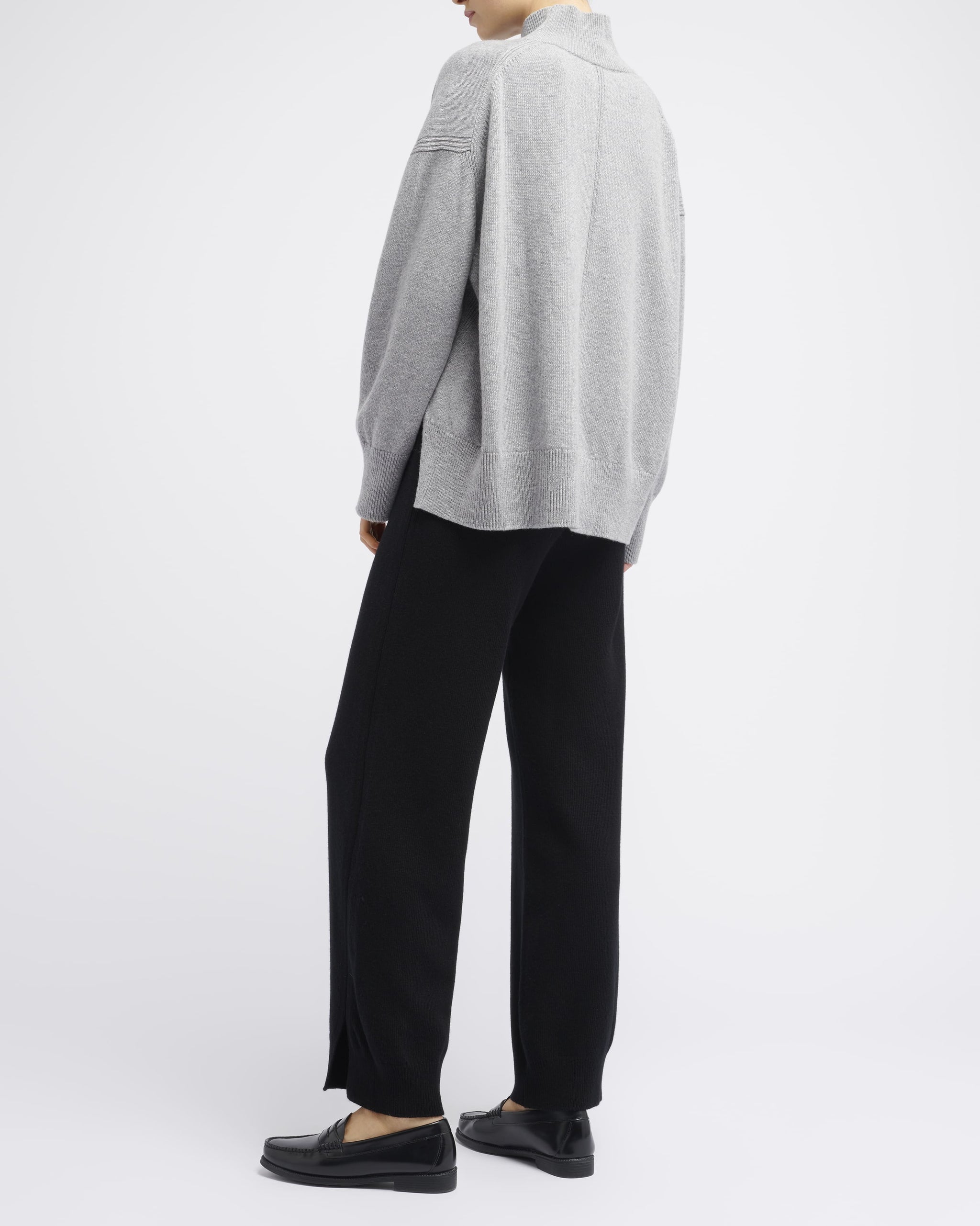 Iconic oversized roll-neck cashmere jumper | Barrie - Barrie