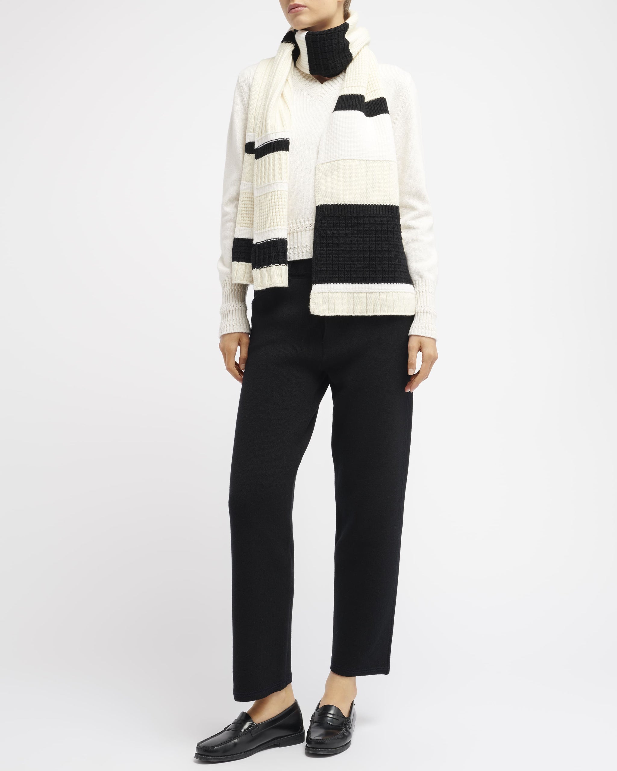 Textured cashmere scarf | Barrie - Barrie