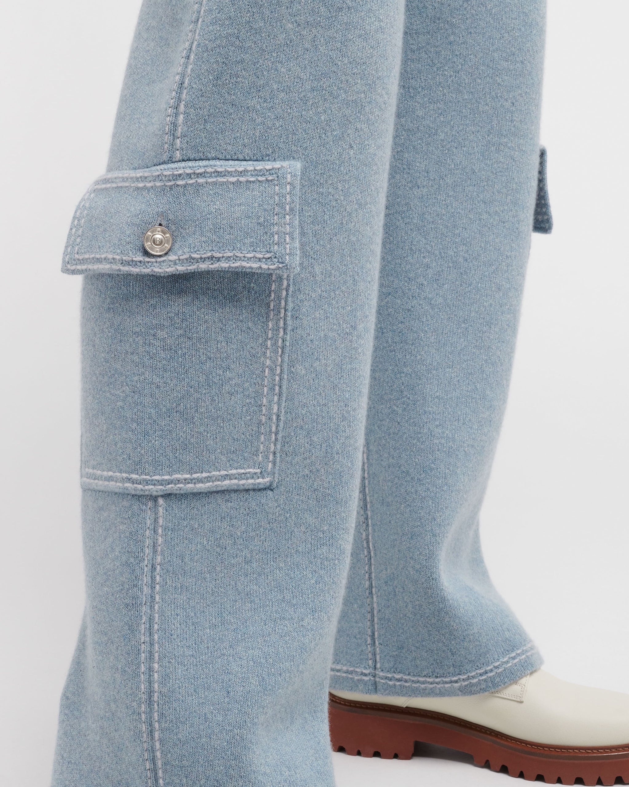 Denim cargo trousers in cashmere and cotton | Barrie - Barrie