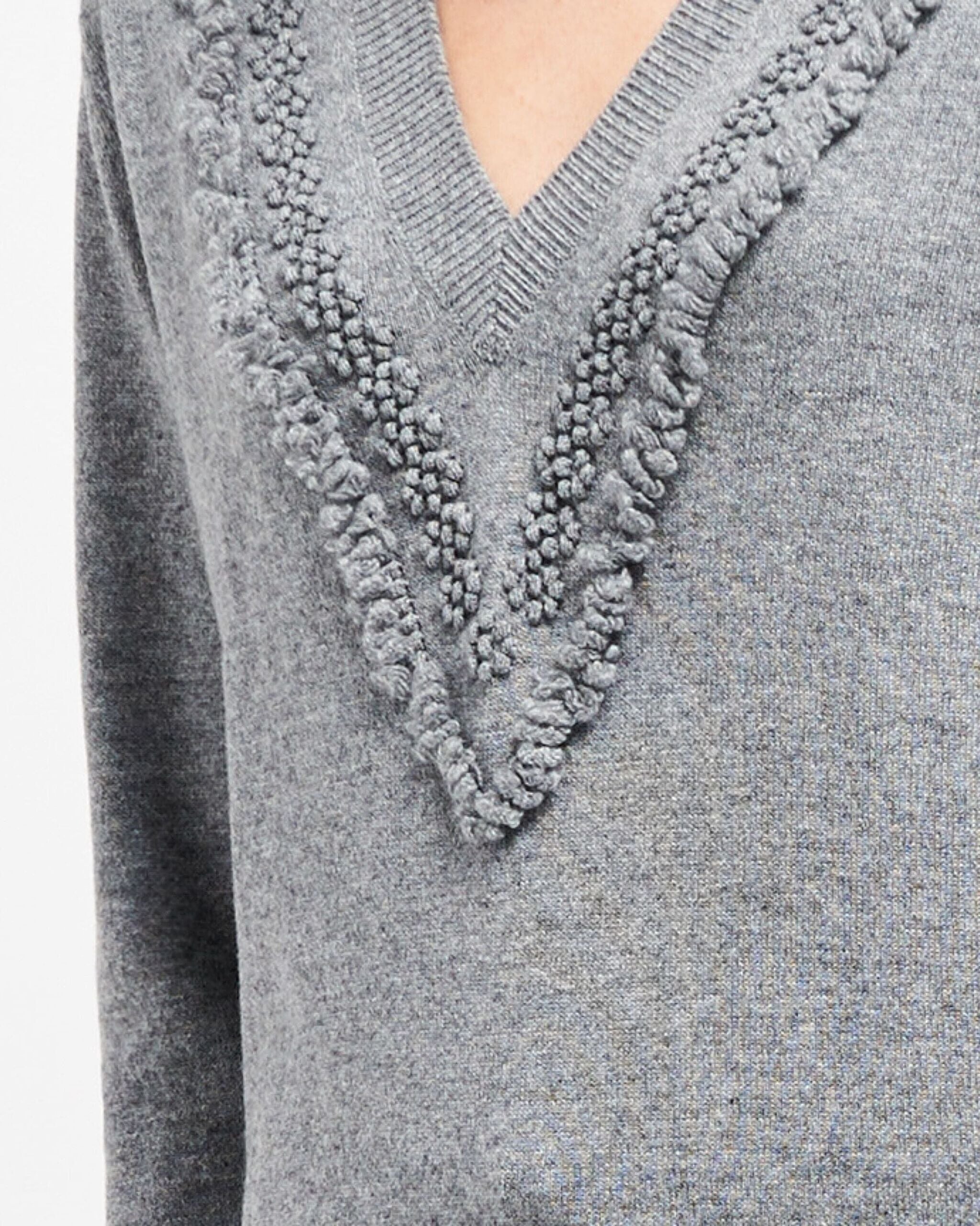 Timeless V-neck cashmere jumper | Barrie - Barrie