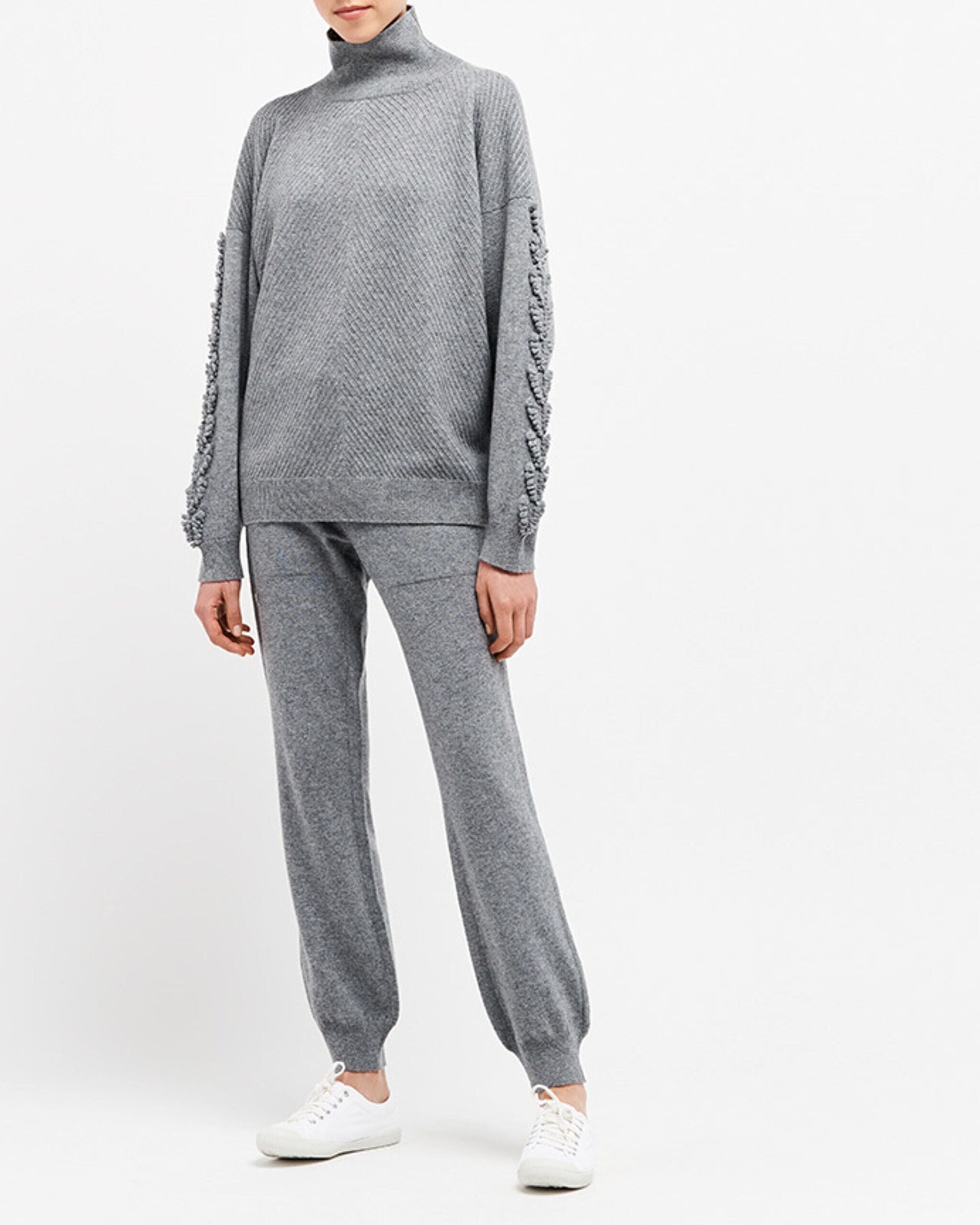 Timeless roll-neck cashmere jumper | Barrie - Barrie