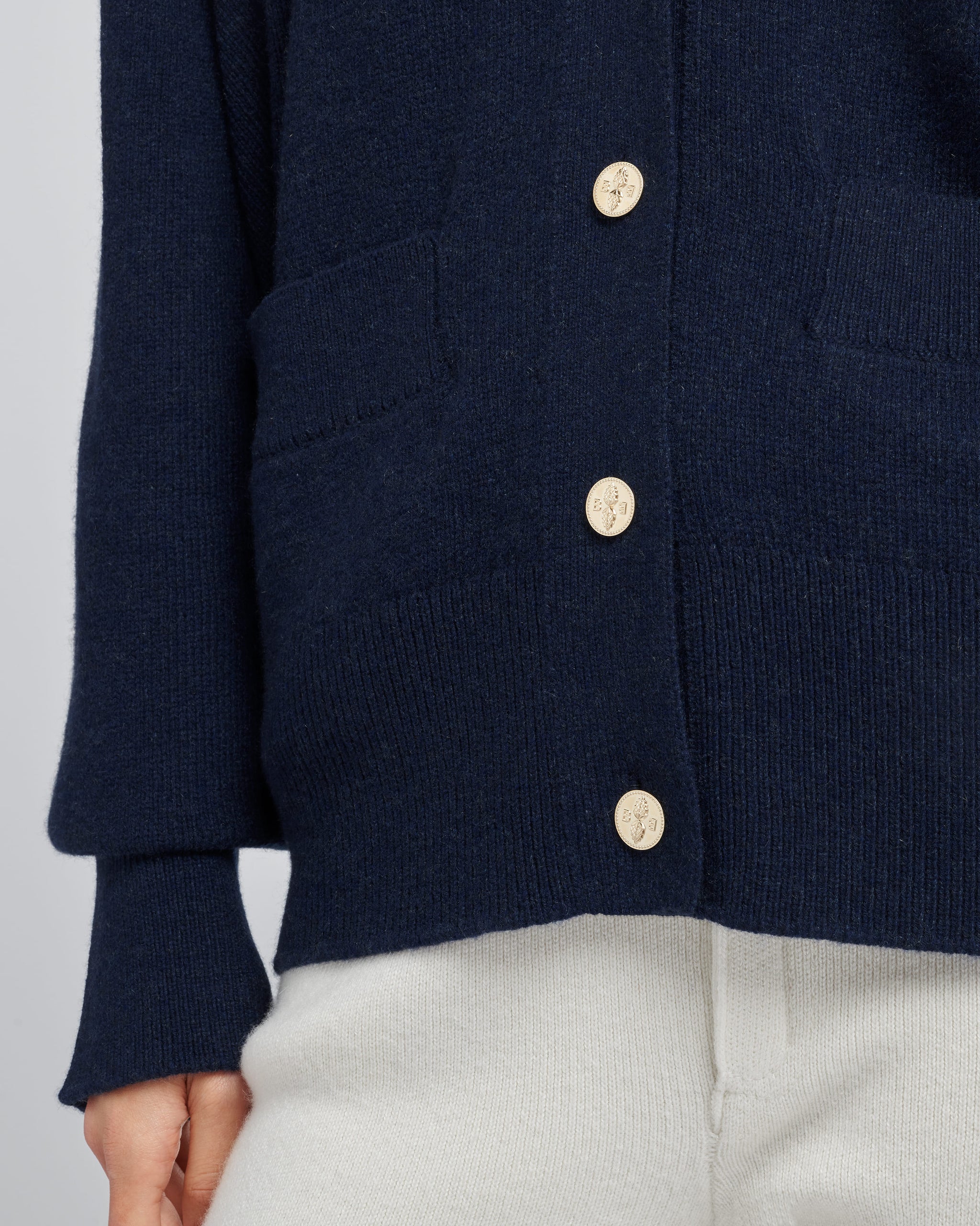 V-neck cashmere cardigan | Barrie - Barrie